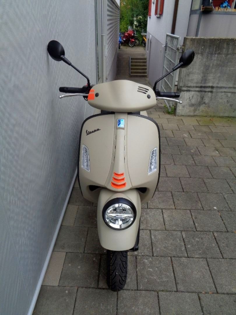 PIAGGIO VESPA GTV 300 RST-showroom-element-2