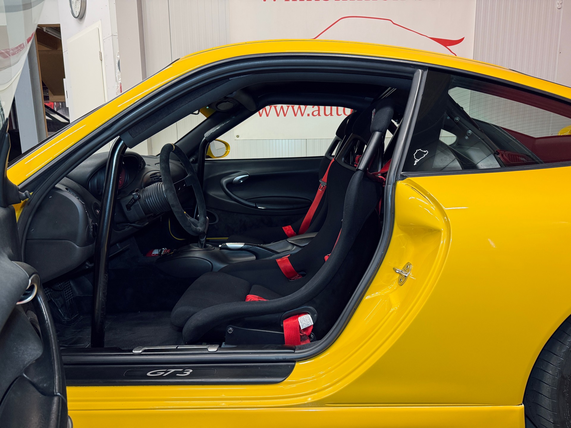 PORSCHE 911 GT3 MK1 003 CLUBSPORT-image-3