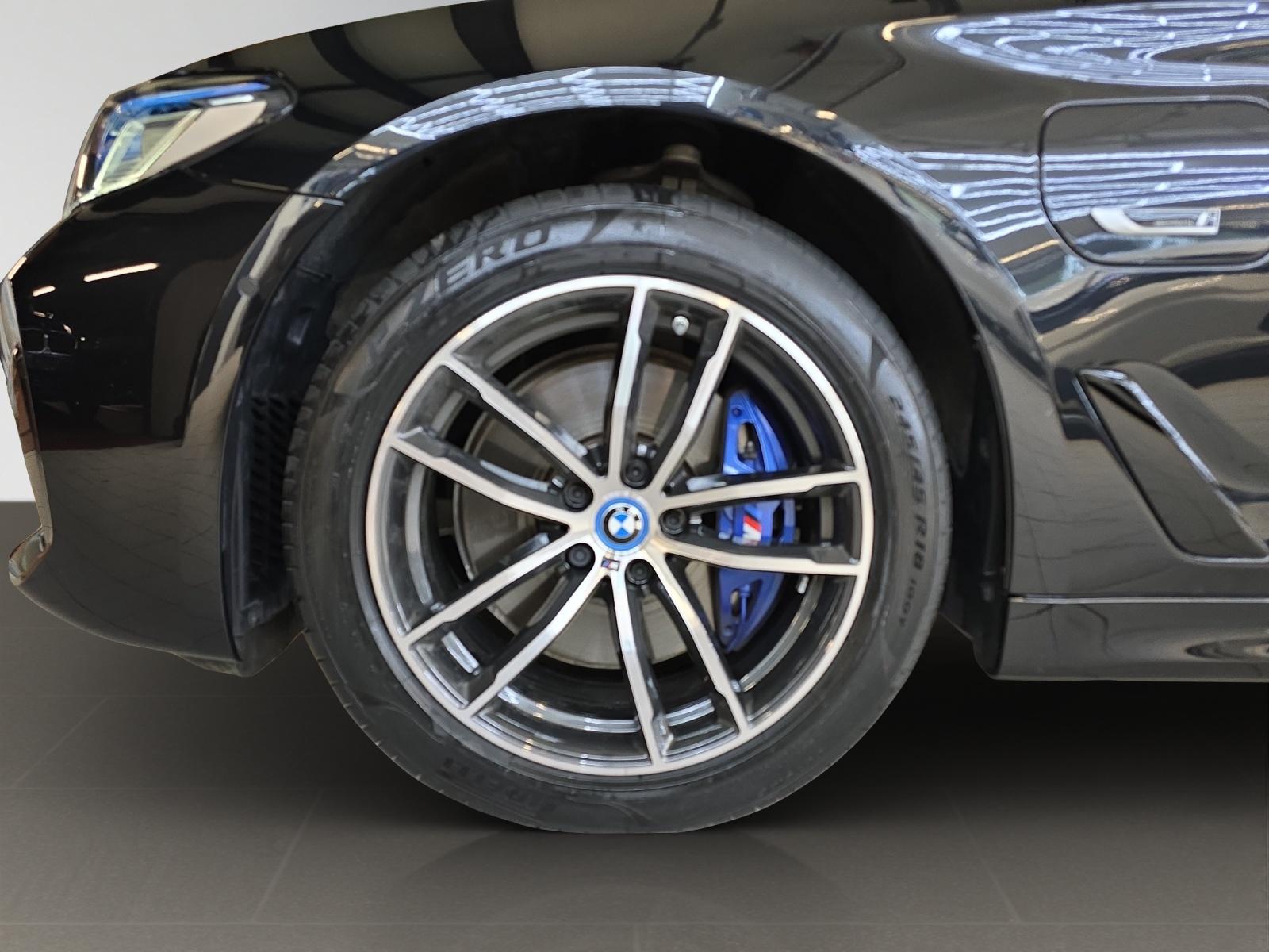 BMW 530e xDrive Touring M Sport-image-16