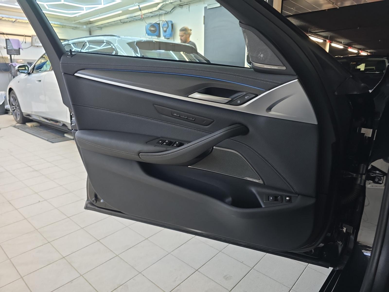 BMW 530e xDrive Touring M Sport-image-14