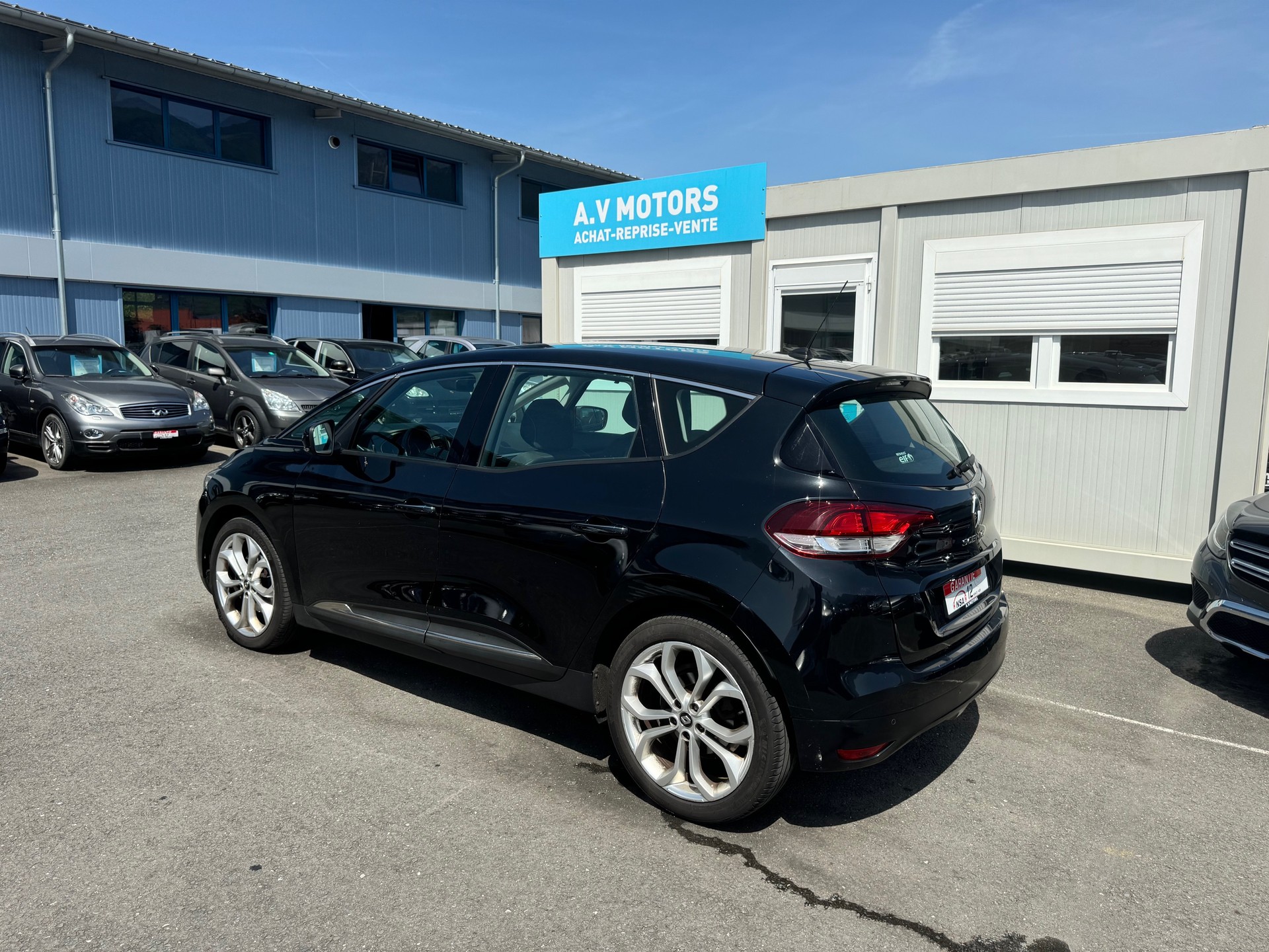 RENAULT Scénic 1.2 16V Turbo Zen-image-3