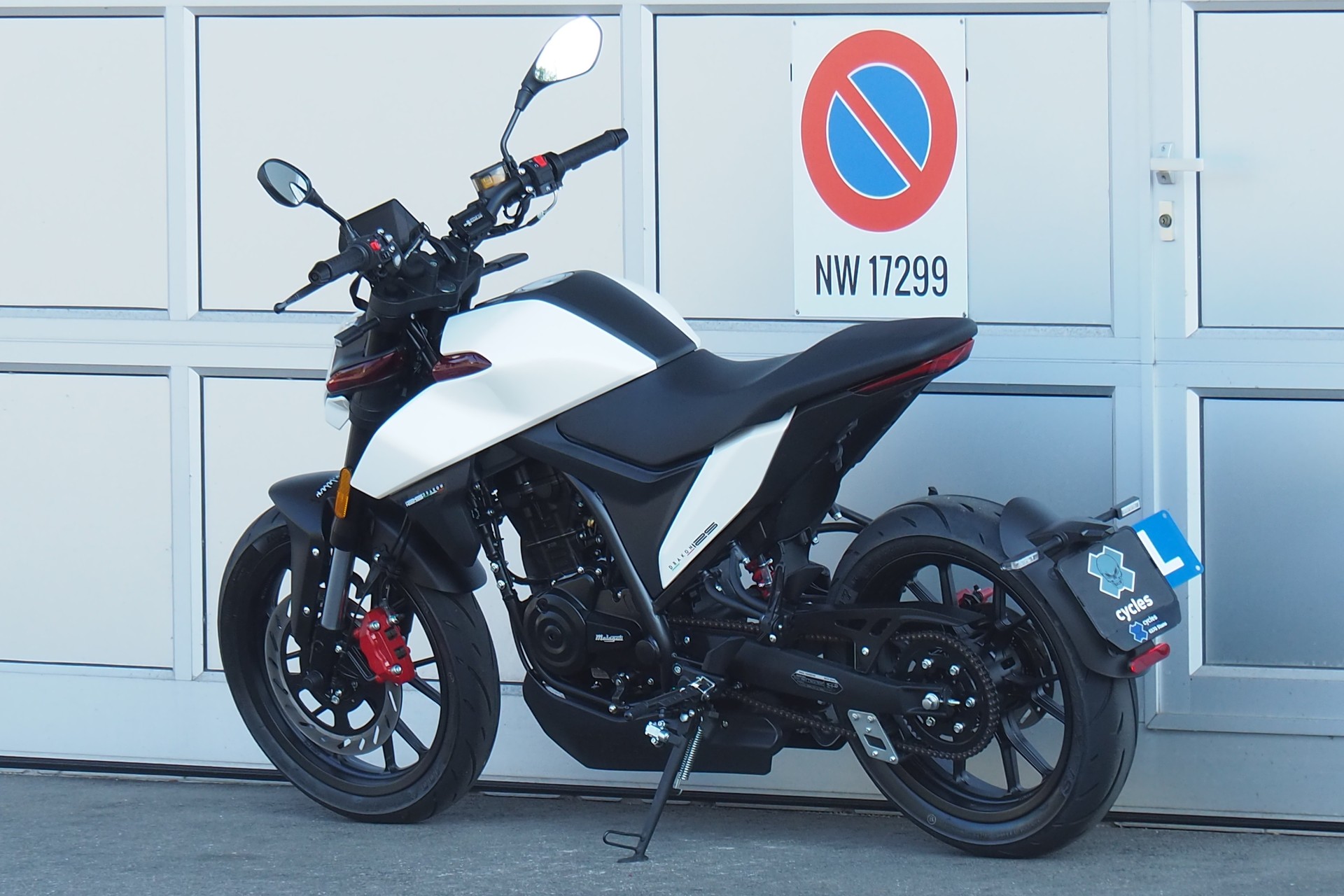 MALAGUTI Drakon 125 ABS-image-5
