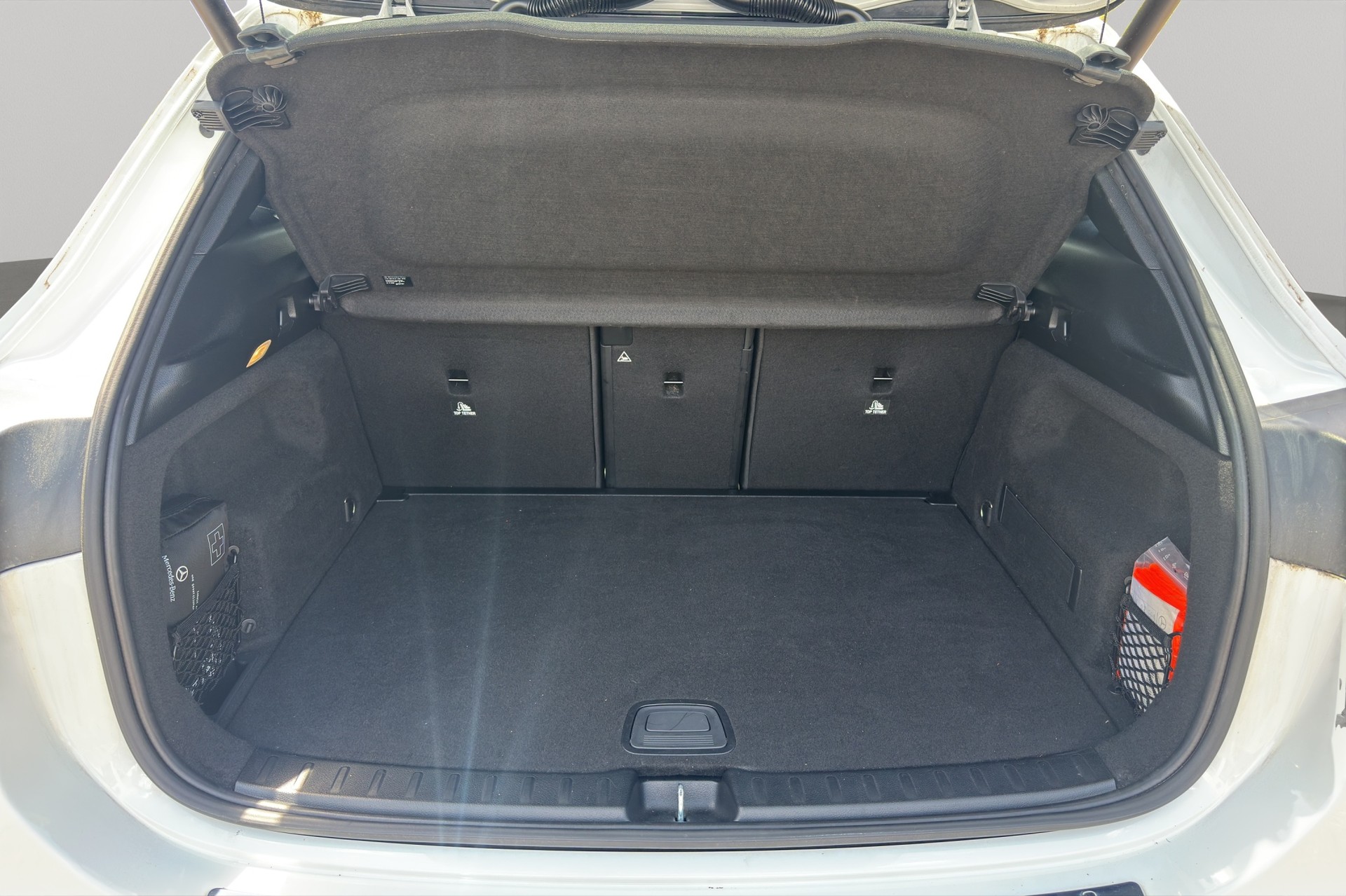 MERCEDES-BENZ GLA 45 S AMG 4Matic+ 8G-Speedshift DCT-image-10