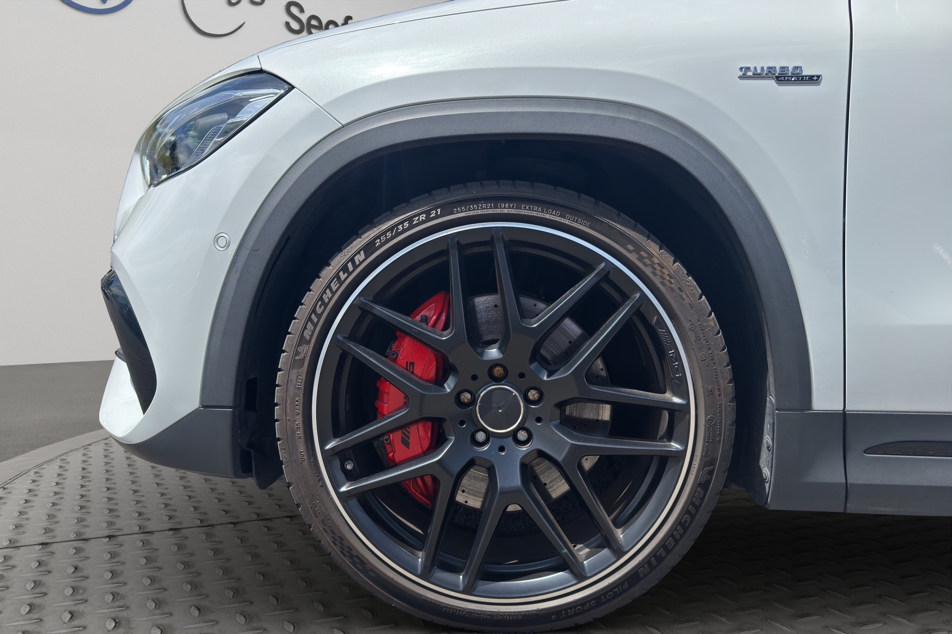 MERCEDES-BENZ GLA 45 S AMG 4Matic+ 8G-Speedshift DCT-image-11
