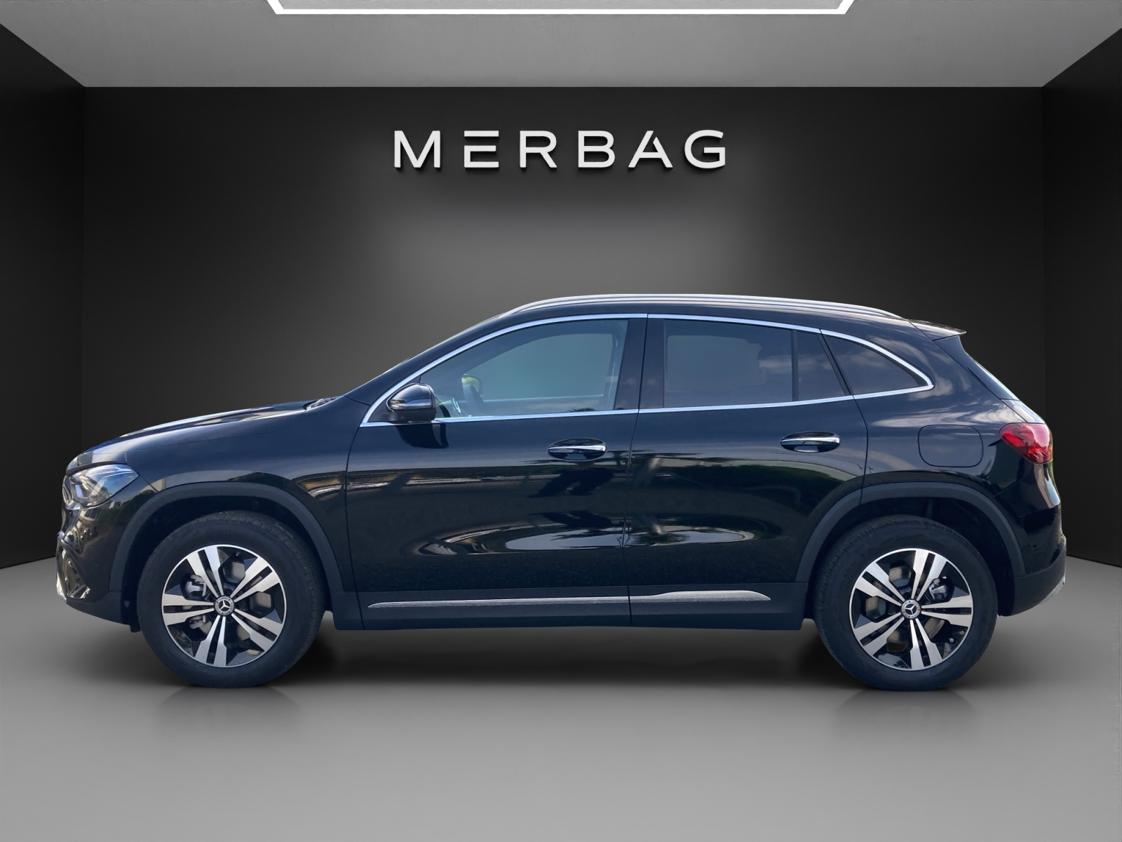 MERCEDES-BENZ GLA 250 e 8G-DCT EQ Star-image-1