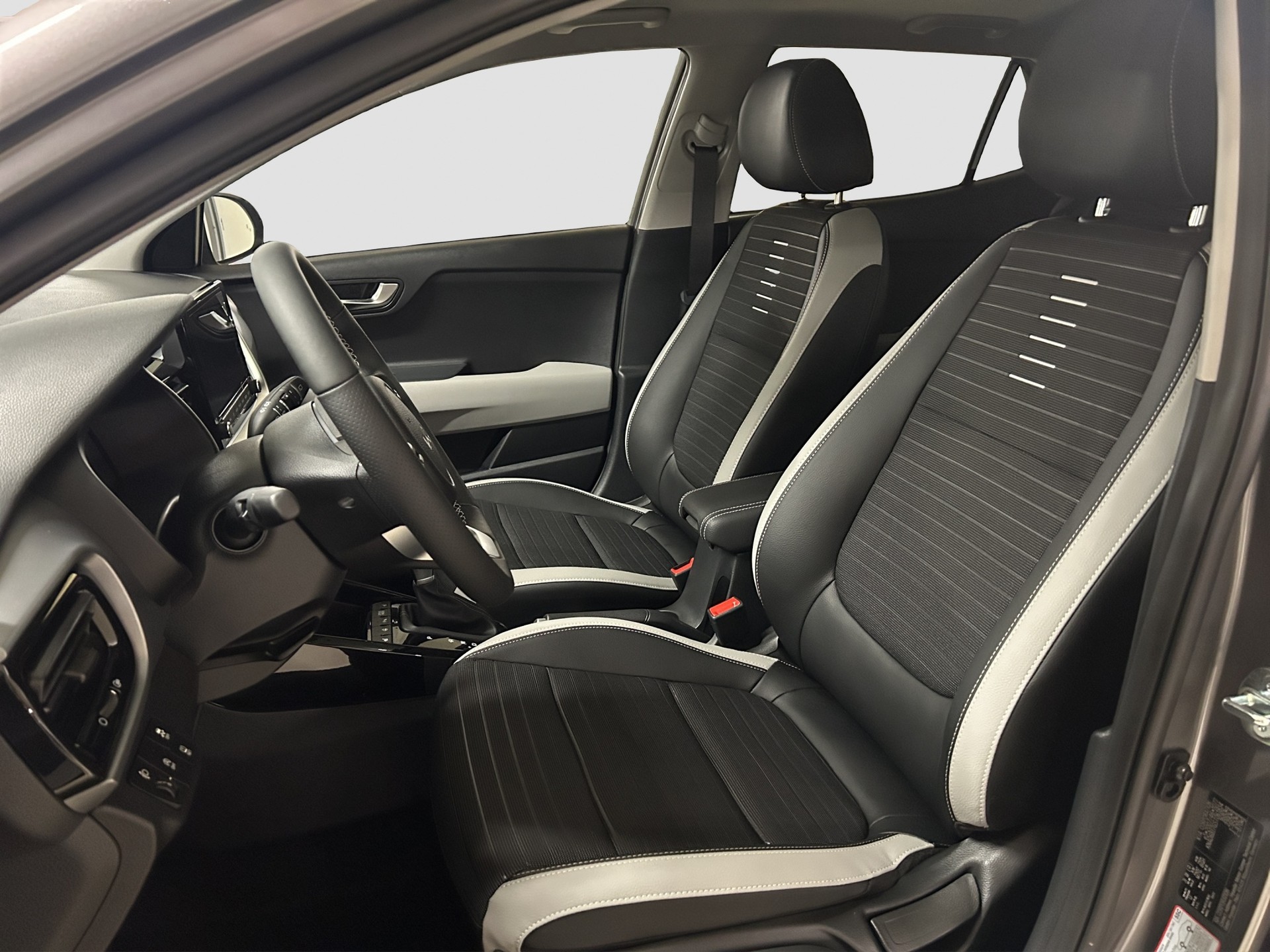 KIA Stonic 1.0 T-GDi Power Edition-image-8