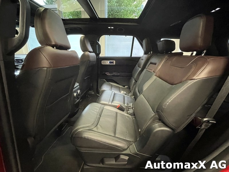 FORD Explorer 3.0 V6 Plug-in Hybrid Platinum-image-11
