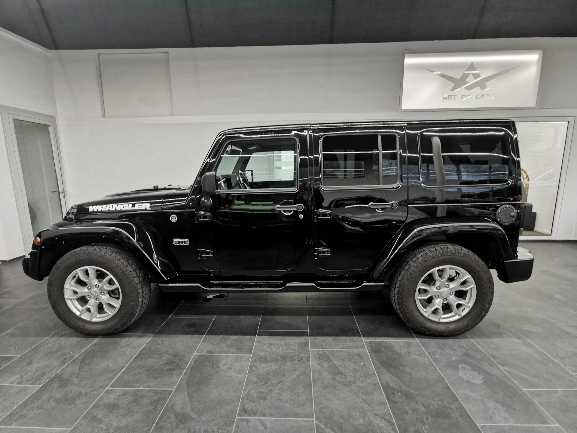 JEEP Wrangler 2.8CRD Unlimited JK Edition Aut.-image-3