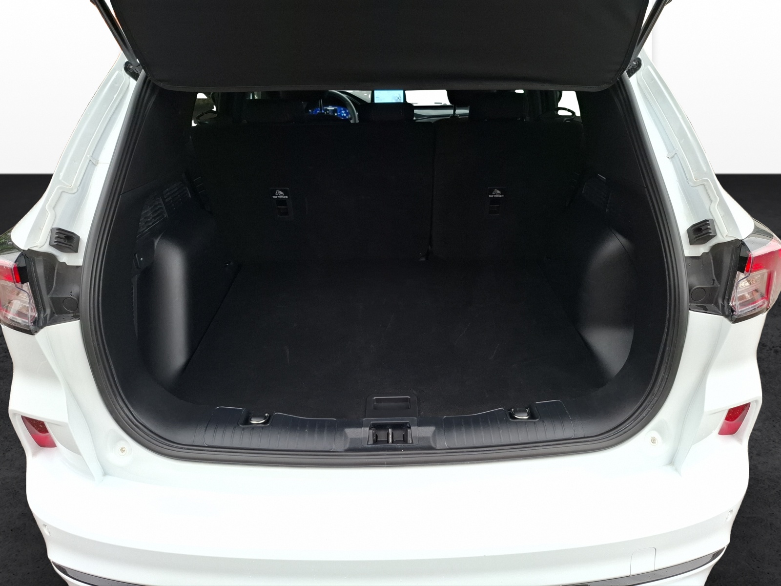 FORD Kuga 2.5 Hybrid ST-Line 4x4-image-9