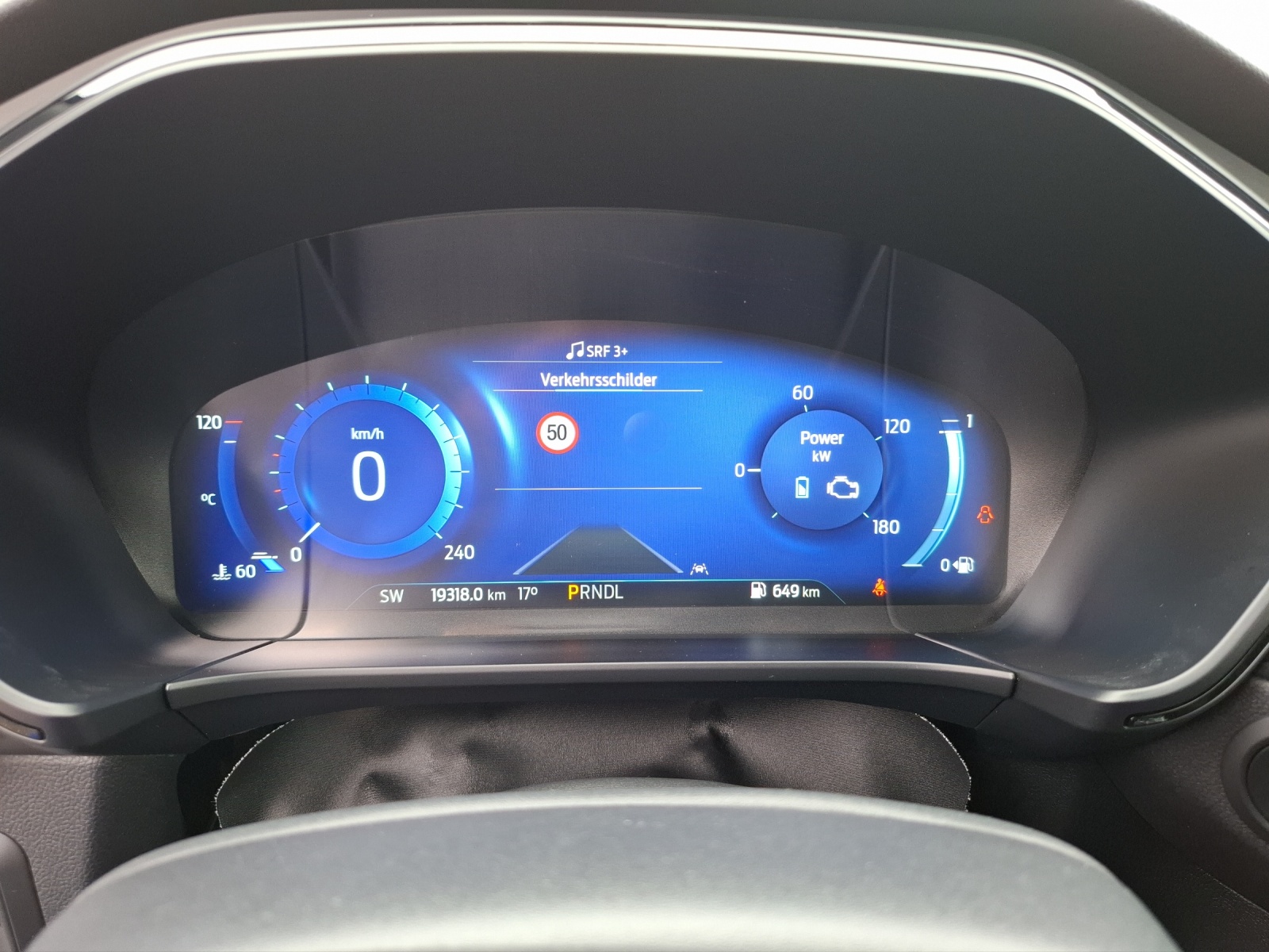 FORD Kuga 2.5 Hybrid ST-Line 4x4-image-3