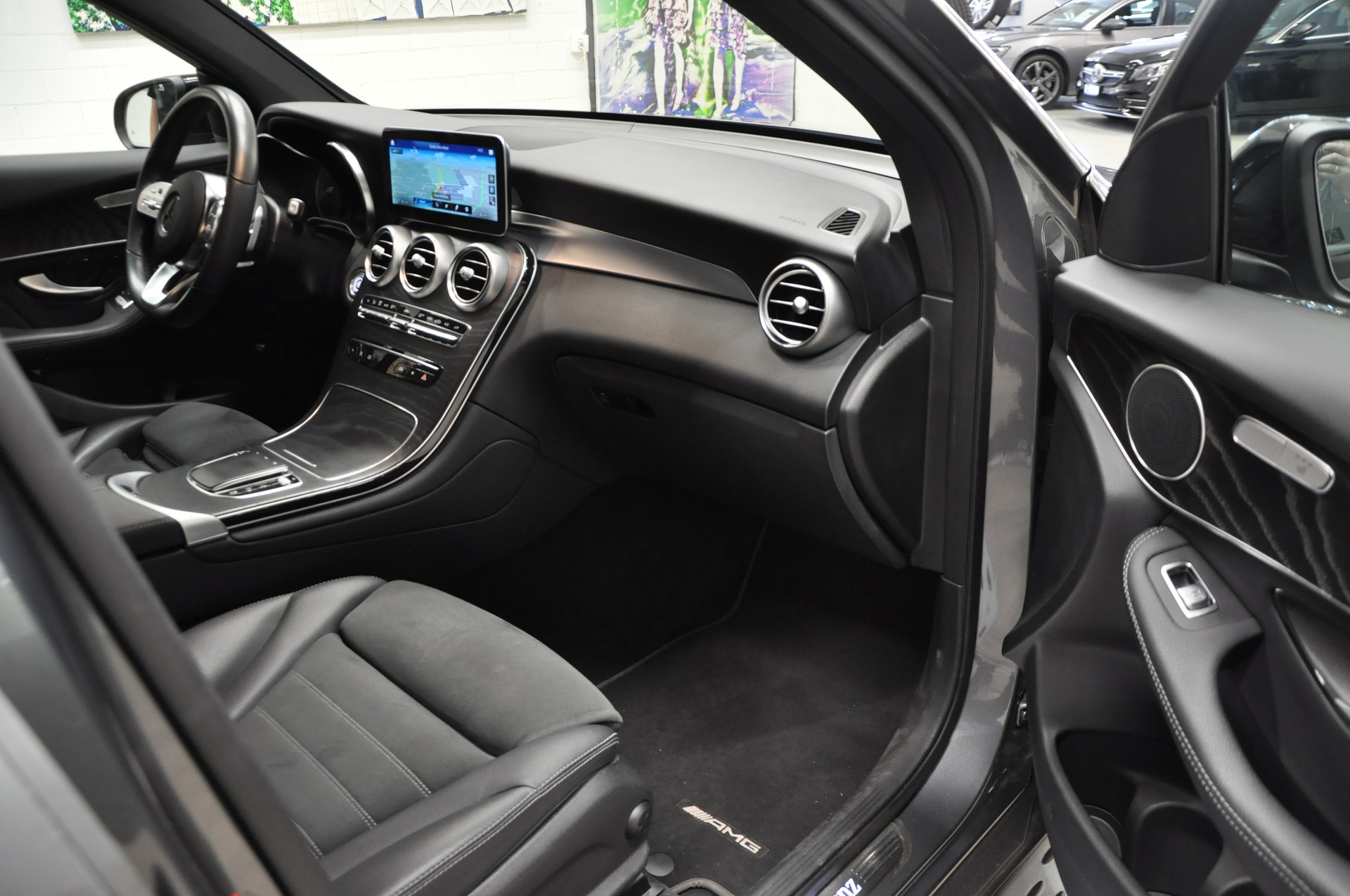 MERCEDES-BENZ GLC 220 d AMG Line 4Matic 9G-Tronic-image-13
