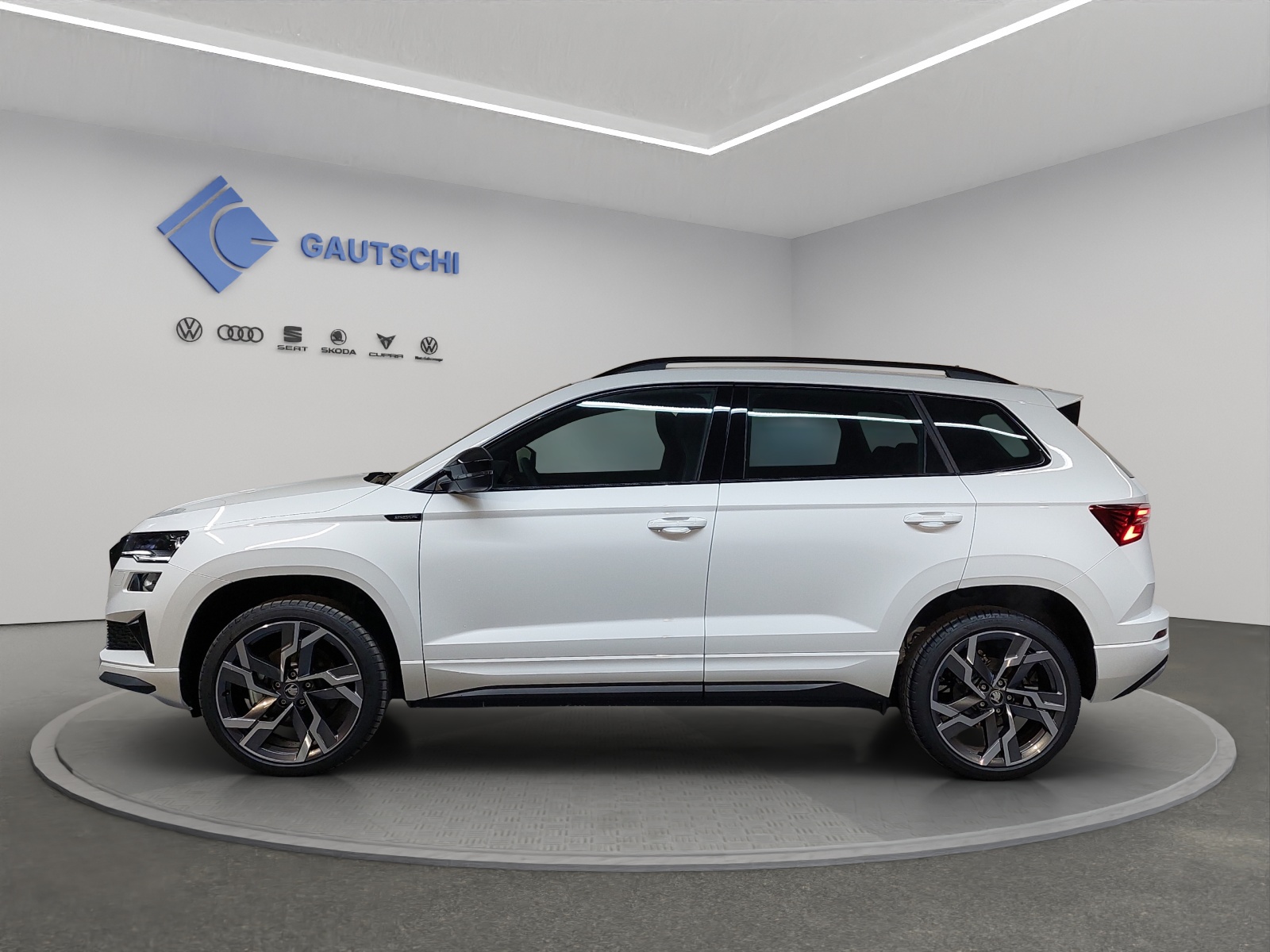 SKODA Karoq 1.5 TSI SportLine DSG-image-1