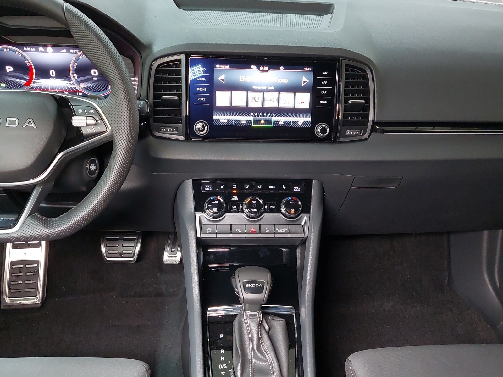 SKODA Karoq 1.5 TSI SportLine DSG-image-7