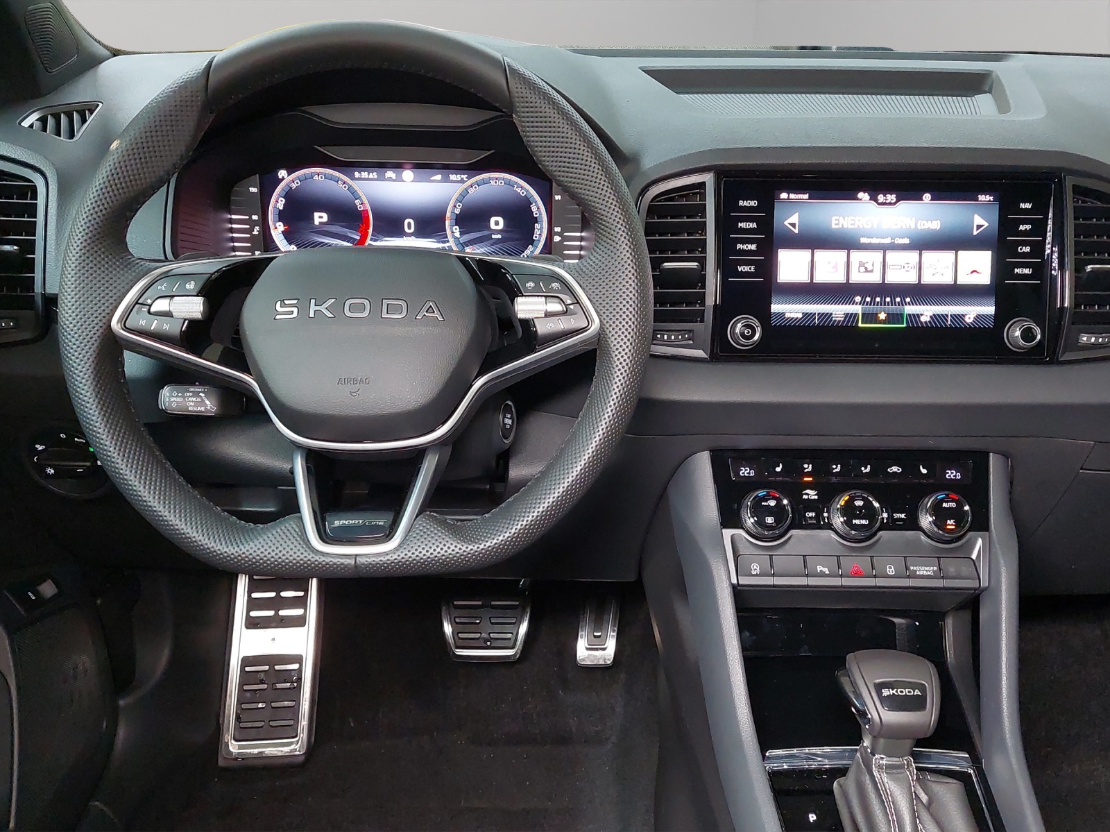 SKODA Karoq 1.5 TSI SportLine DSG-image-6