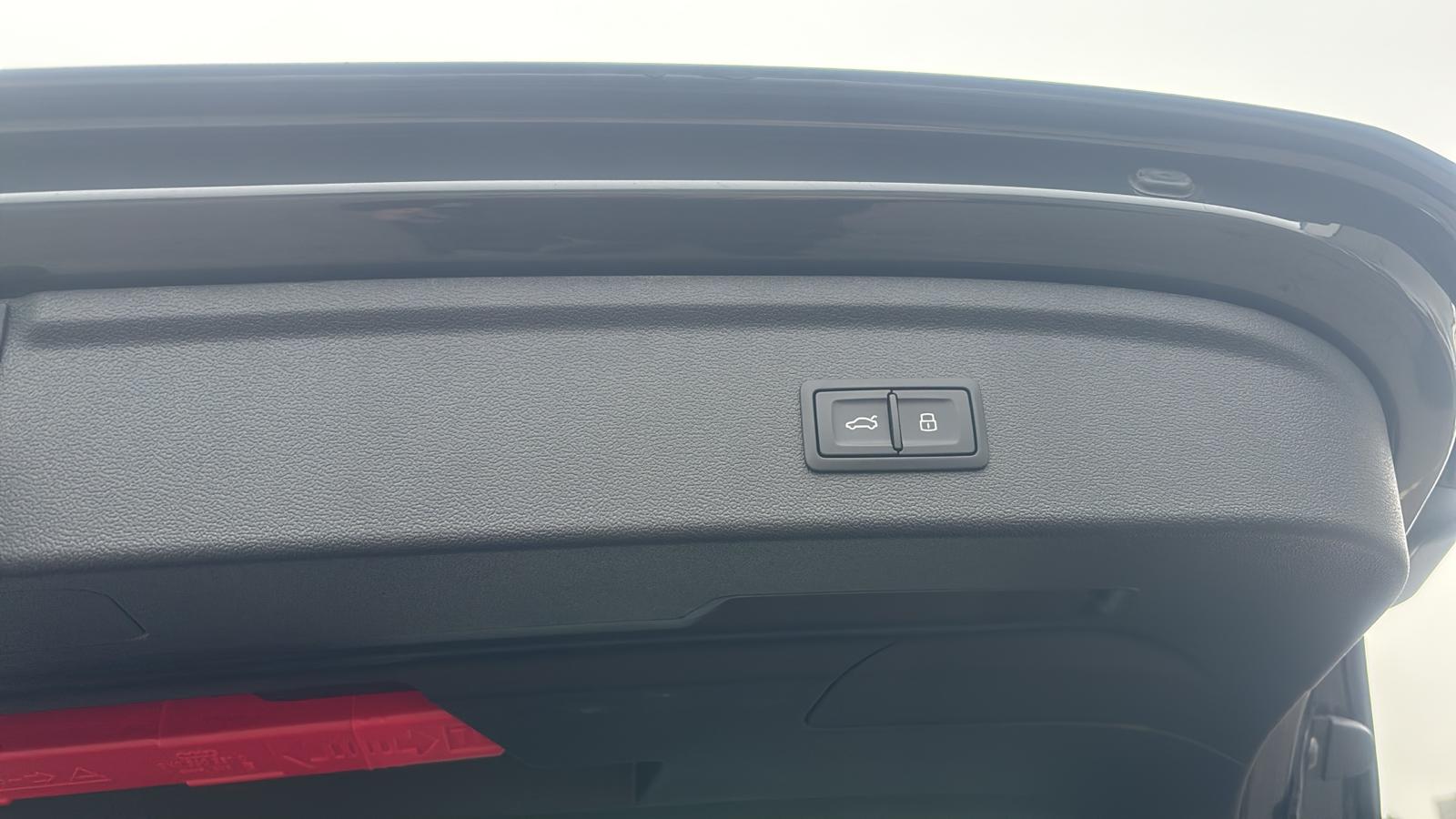 AUDI A3 Sportback 35 TFSI S-tronic-image-11