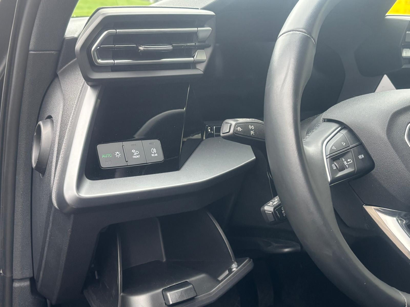 AUDI A3 Sportback 35 TFSI S-tronic-image-4