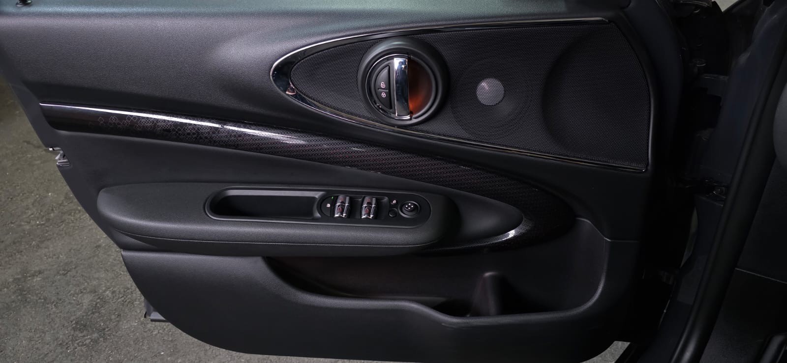 MINI Clubman Cooper John Cooper Works ALL4 GP Inspired Steptronic *CH-Fahrzeug*-image-15