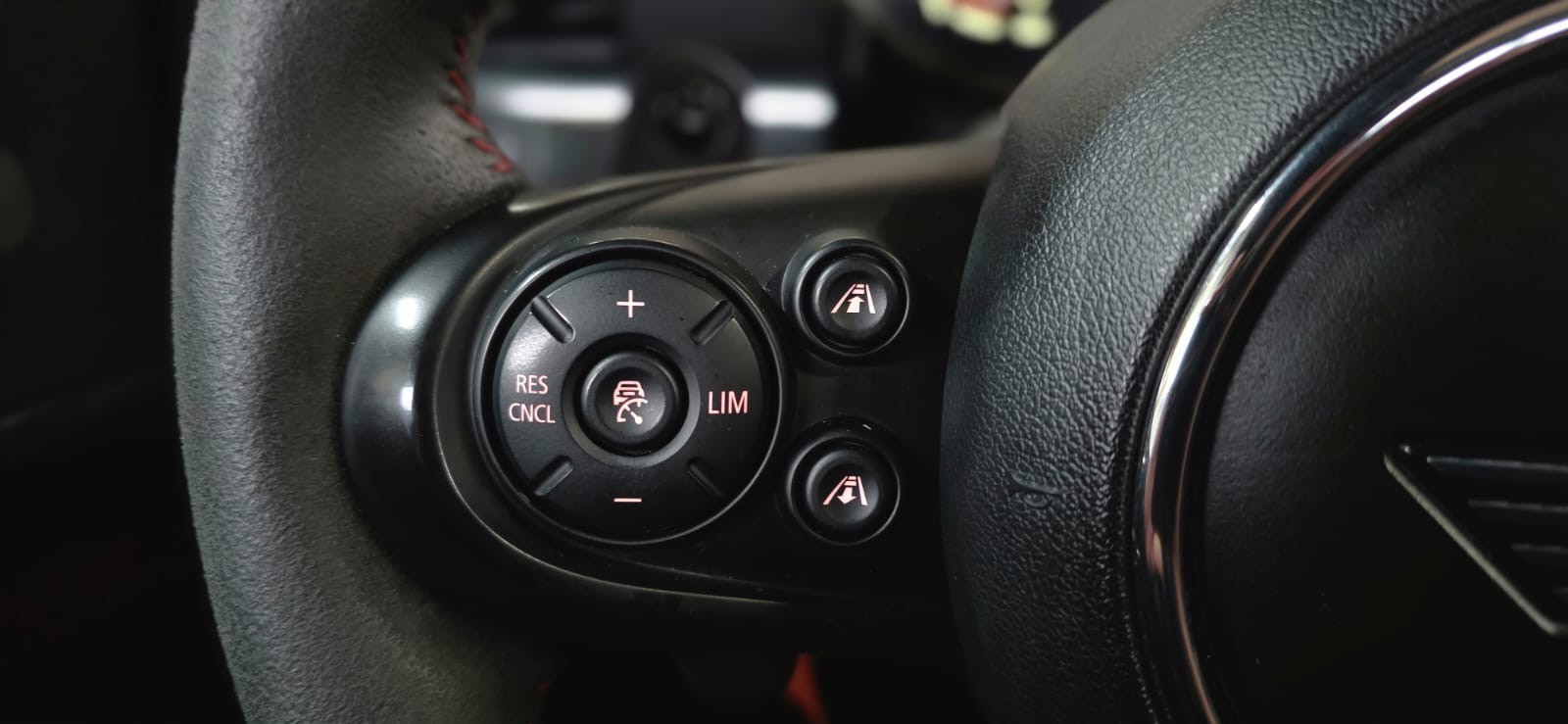 MINI Clubman Cooper John Cooper Works ALL4 GP Inspired Steptronic *CH-Fahrzeug*-image-16