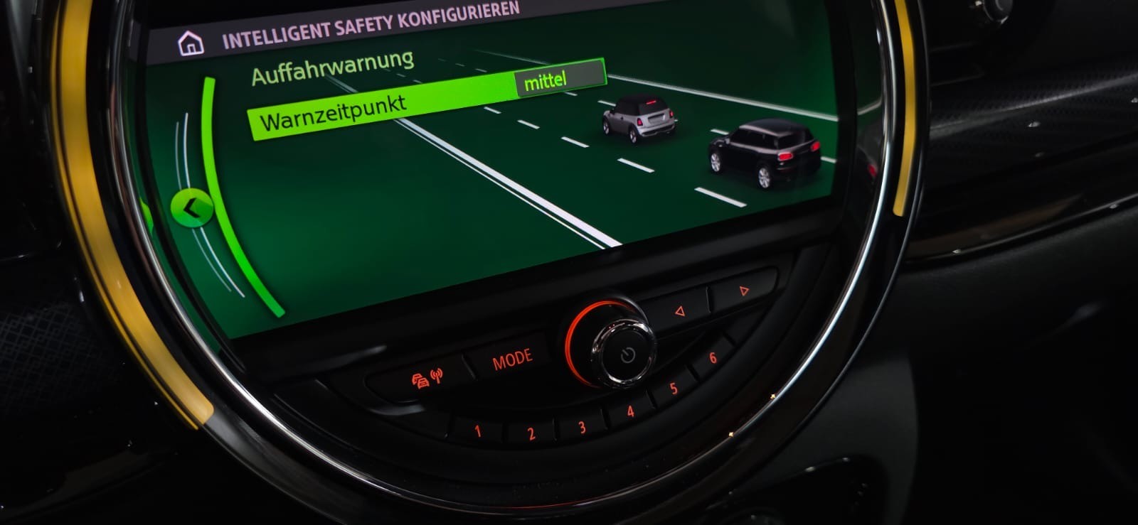 MINI Clubman Cooper John Cooper Works ALL4 GP Inspired Steptronic *CH-Fahrzeug*-image-21