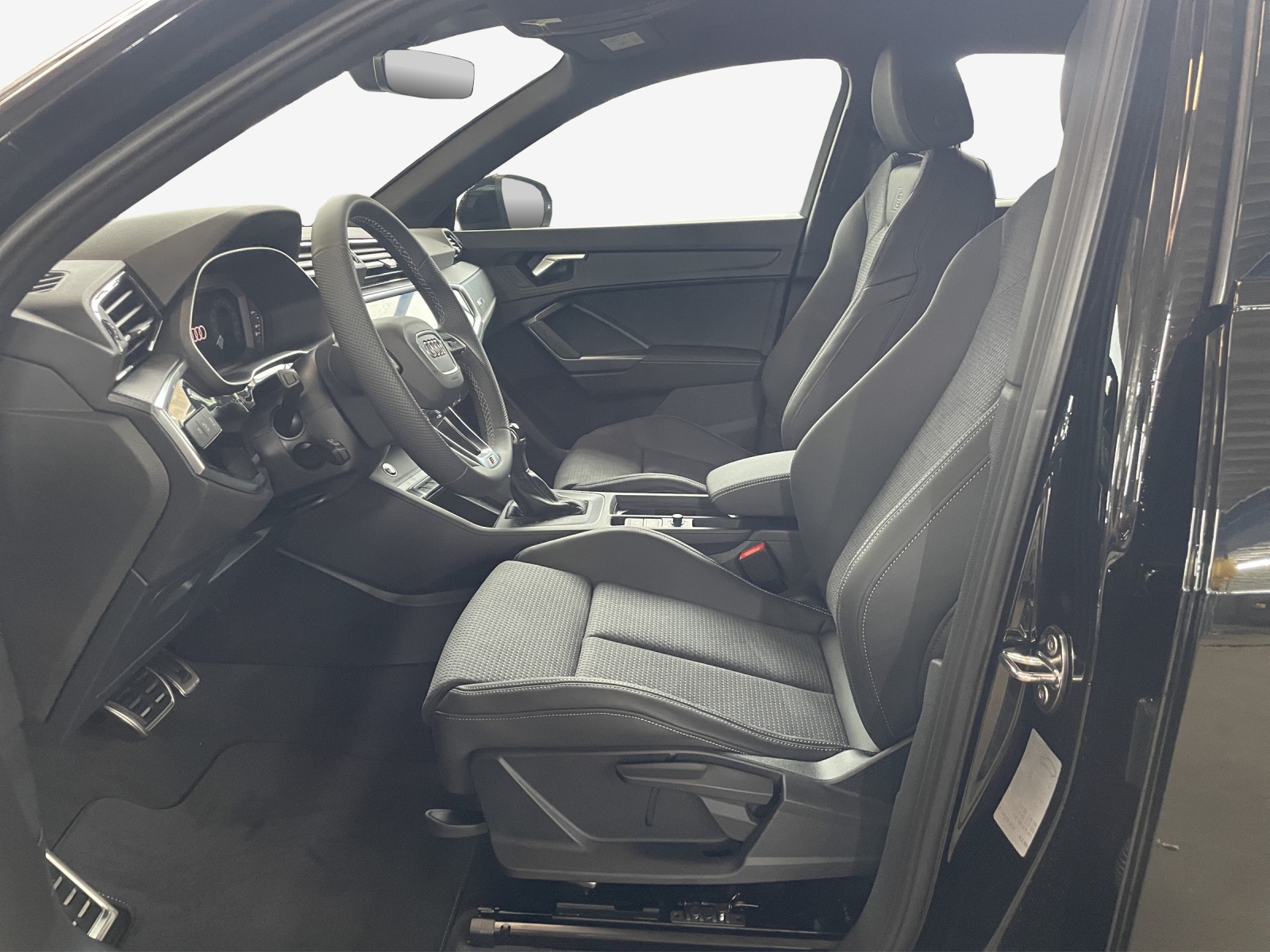 AUDI Q3 Sportback 35 TFSI S line Attraction S-tronic-image-7
