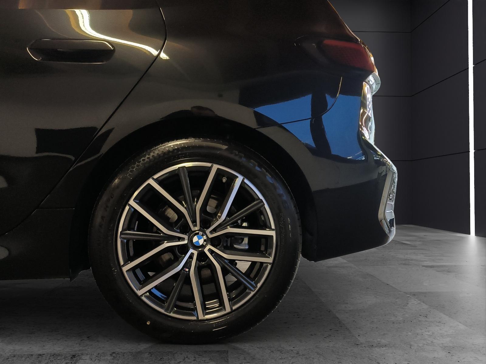 BMW 223d xDrive Active Tourer-image-9