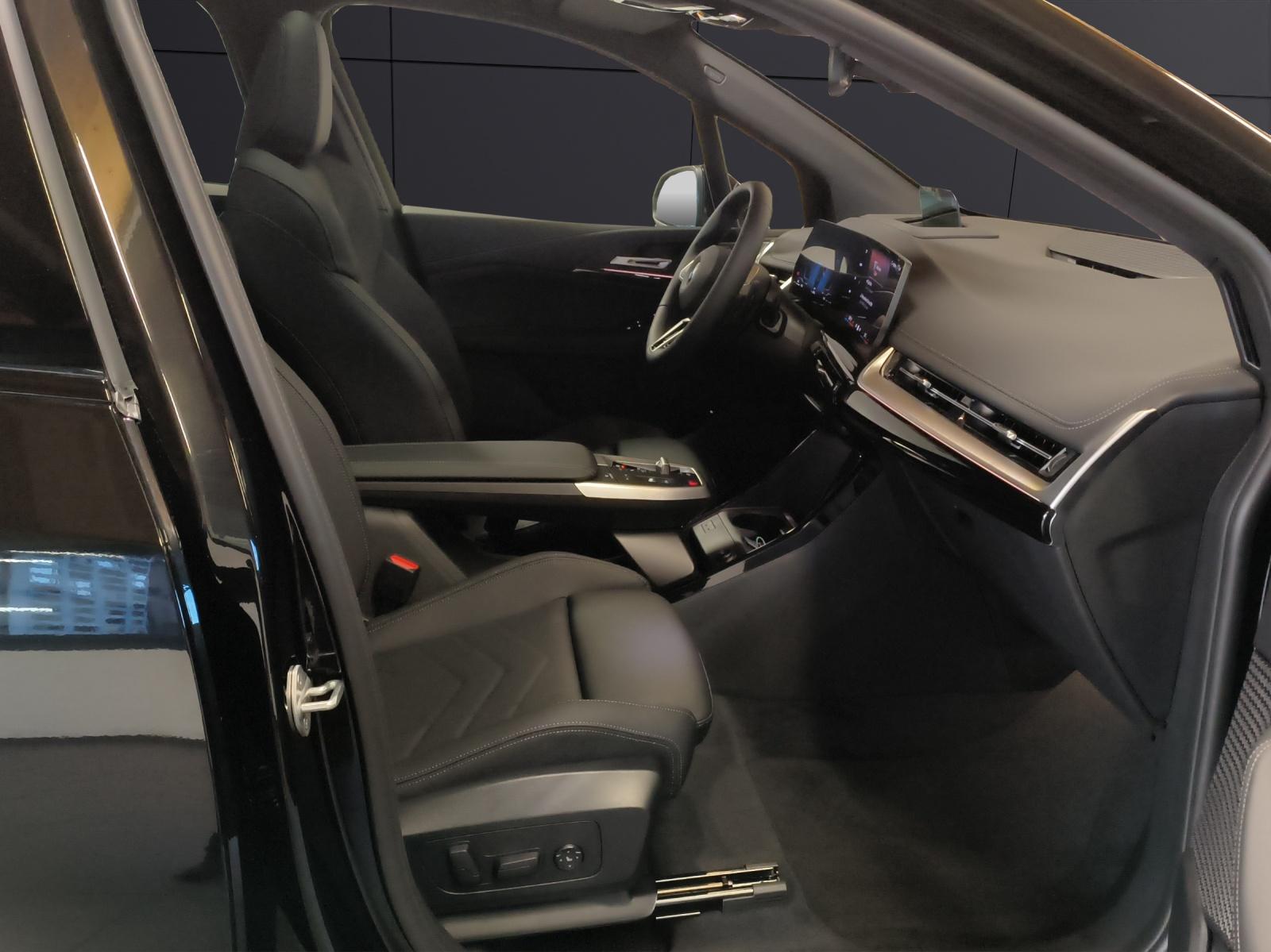BMW 223d xDrive Active Tourer-image-15
