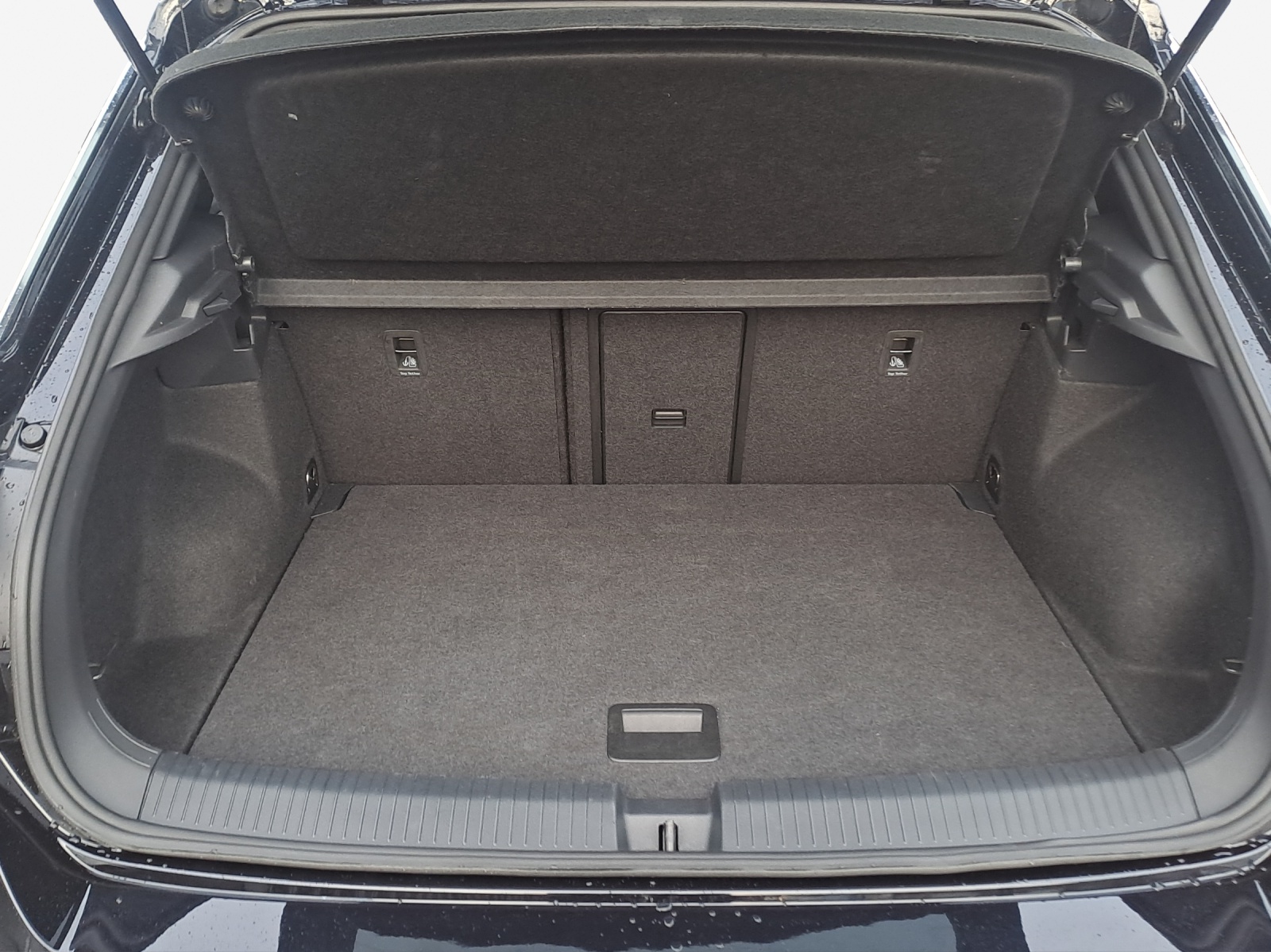 VW T-Roc 2.0 TSI R-Line DSG 4Motion-image-12
