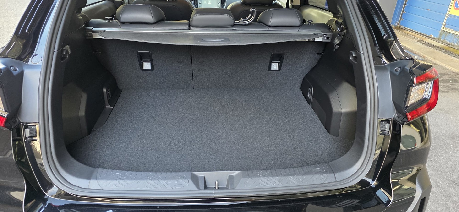 SUBARU Crosstrek 2.0 e-Boxer Luxury AWD Lineartronic-image-17