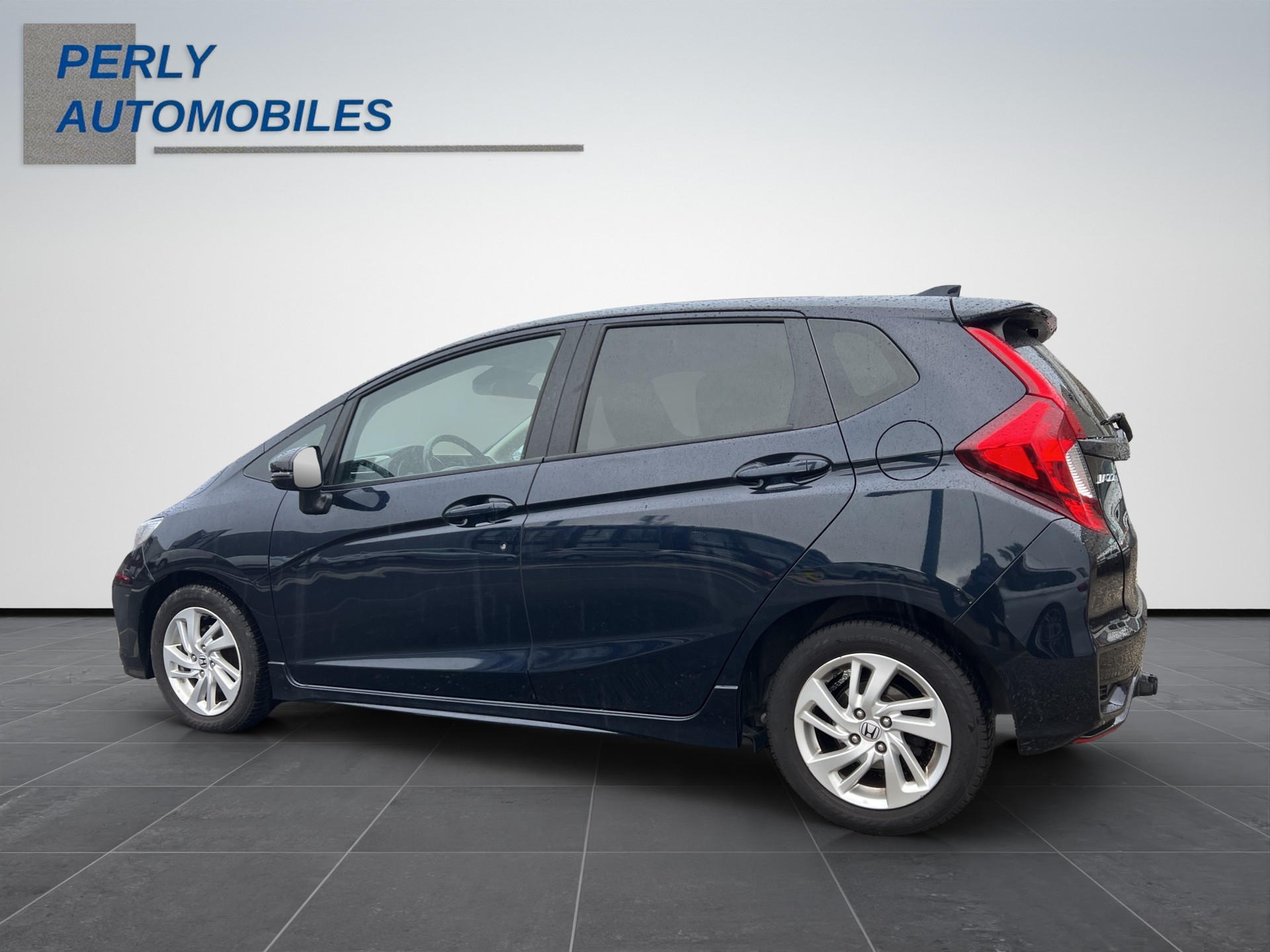 HONDA Jazz 1.5i-VTEC Dynamic-showroom-element-3