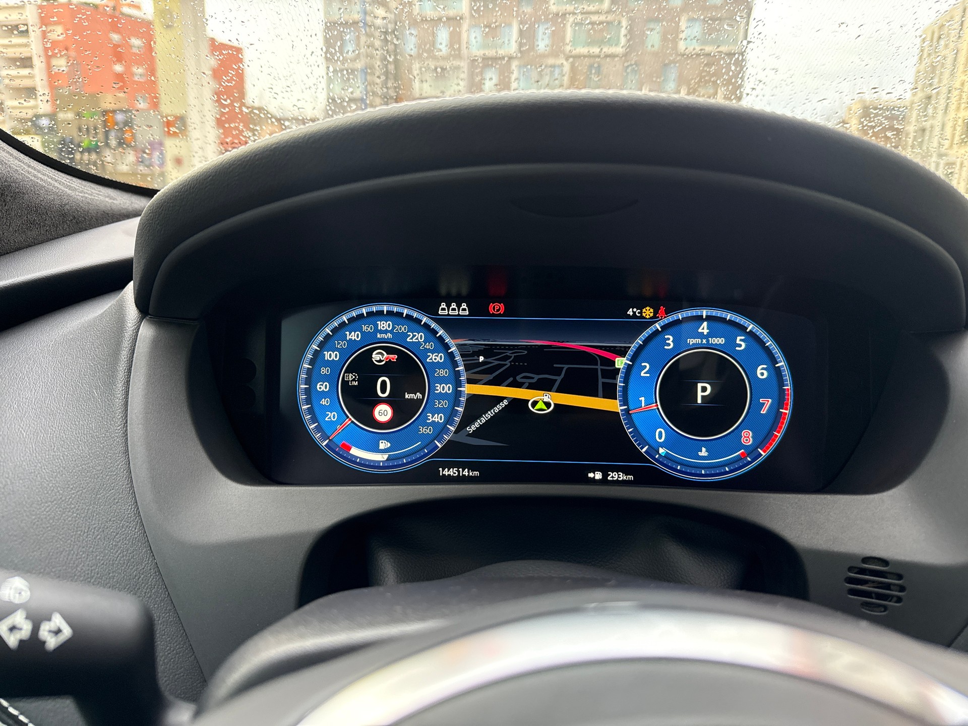 JAGUAR F-Pace 5.0 V8 SVR AWD Automatik-image-7
