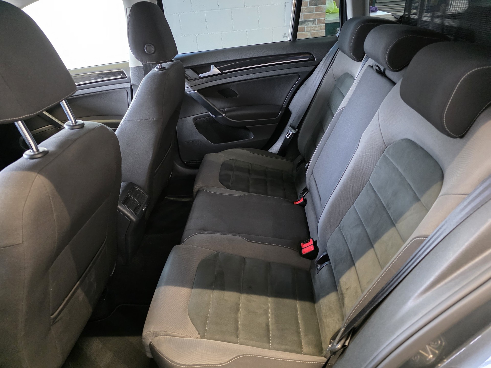 VW Golf Variant 2.0 TDI Highline DSG-image-10
