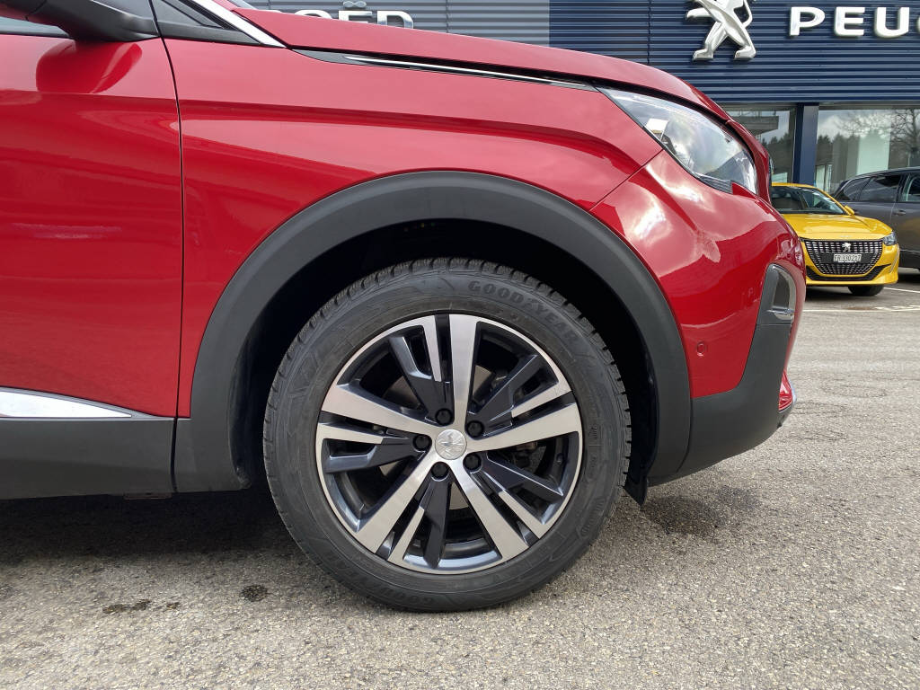 PEUGEOT 3008 Essence 130ch Automatique Allure-image-11
