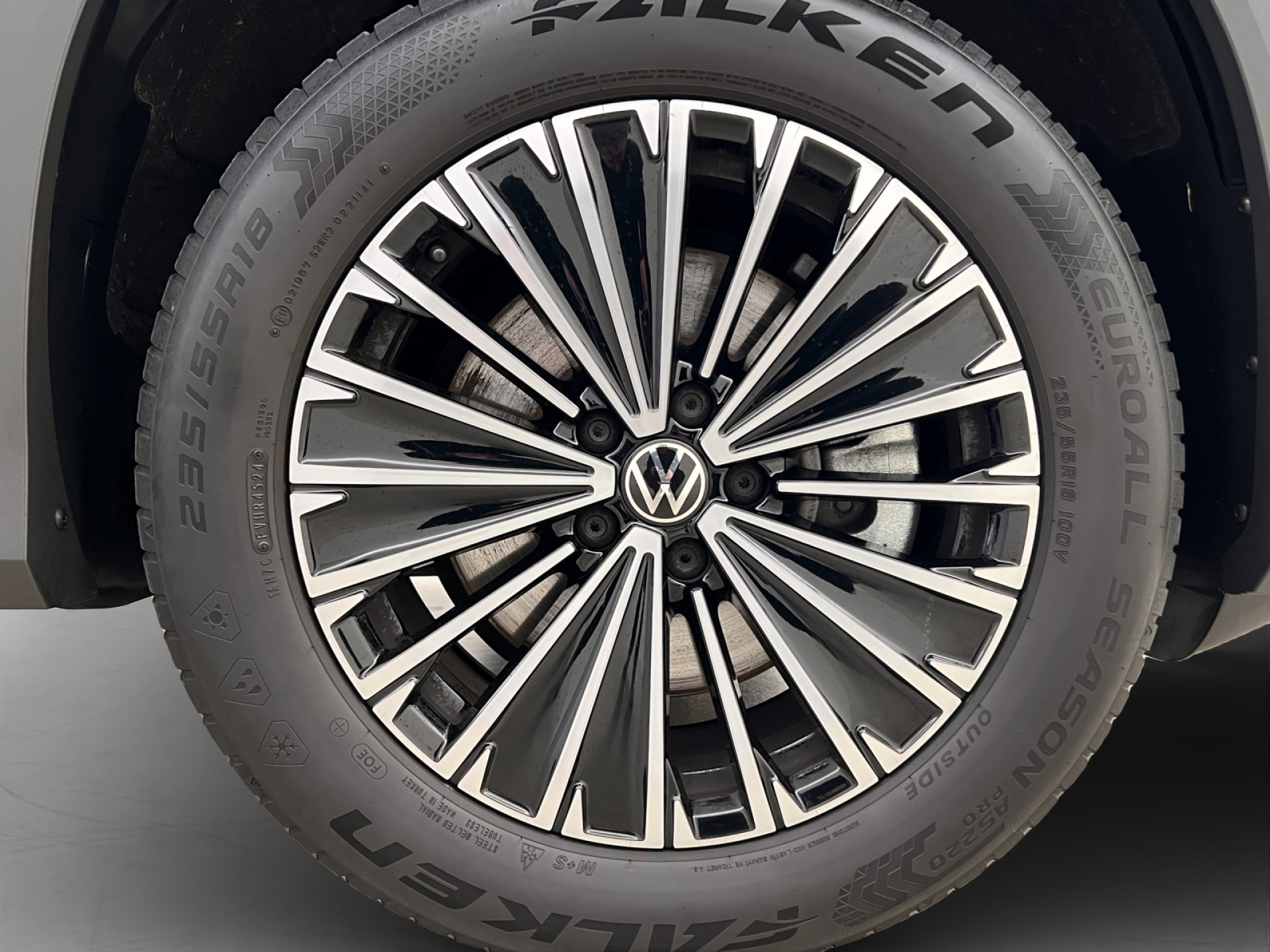 VW Tayron 2.0 TDI Elegance DSG 4Motion-image-10