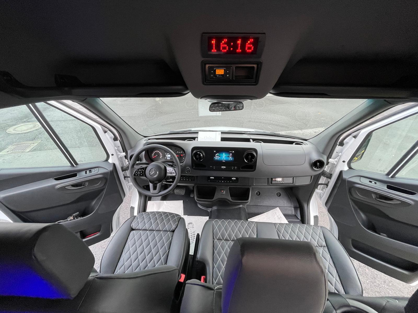 MERCEDES-BENZ Sprinter 517 CDI Transport 19 PLACES ROGUS-image-9