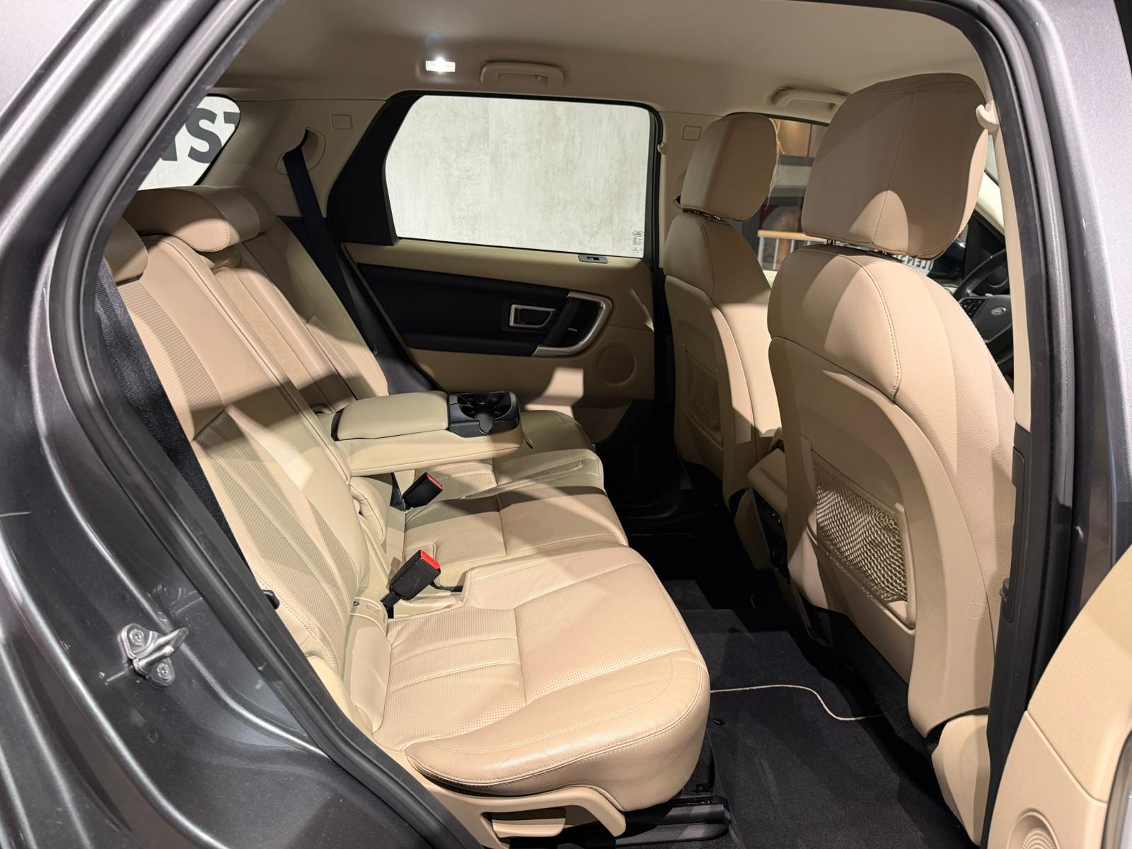 LAND ROVER Discovery Sport 2.0 TD4 HSE Luxury AT9-image-16