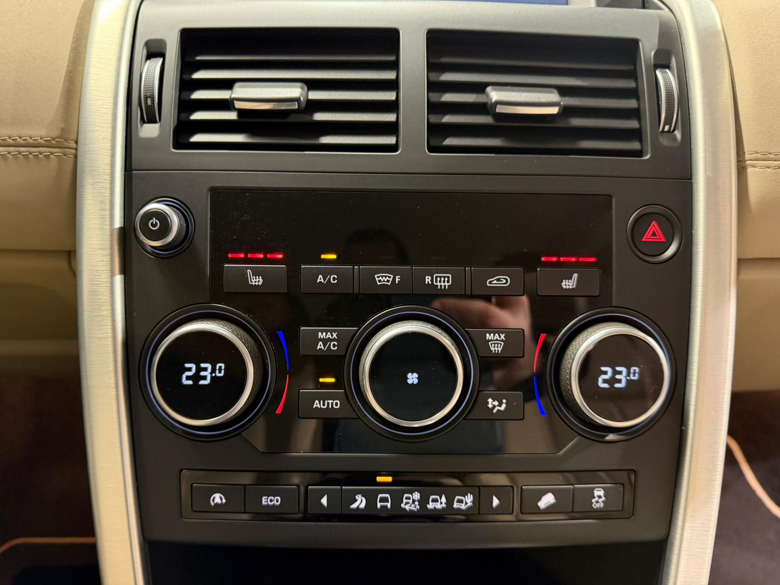 LAND ROVER Discovery Sport 2.0 TD4 HSE Luxury AT9-image-19