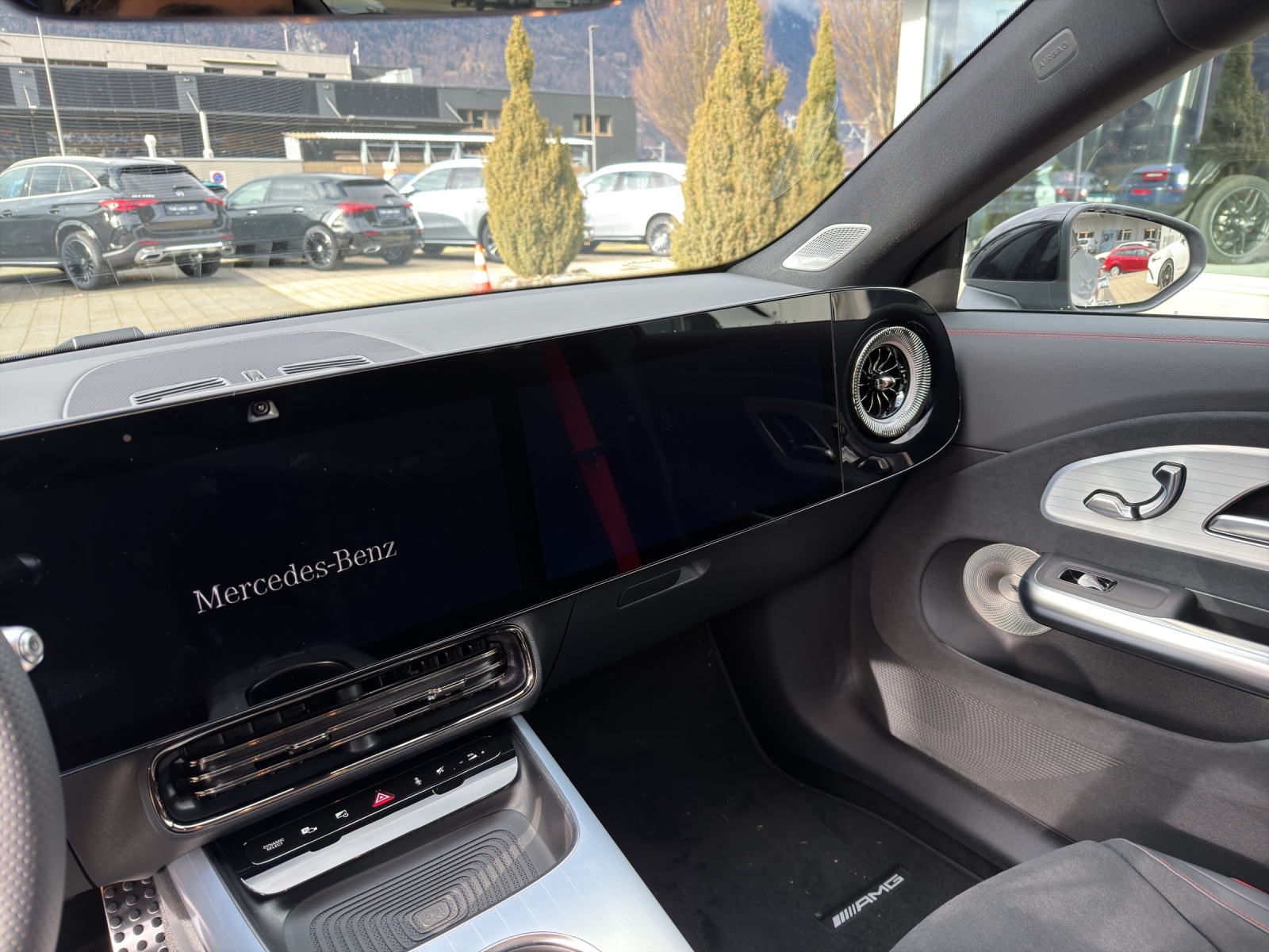 MERCEDES-BENZ CLA 220 8G-DCT 4Matic-image-11