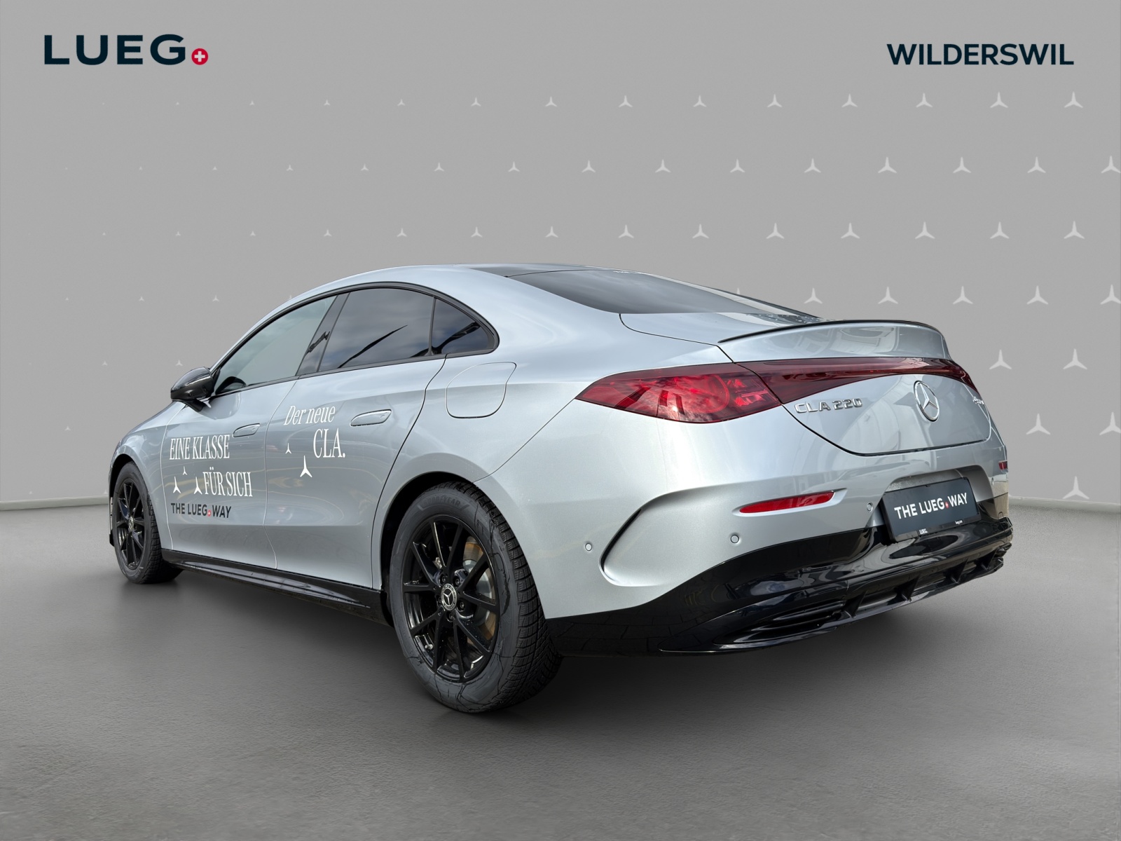 MERCEDES-BENZ CLA 220 8G-DCT 4Matic-image-2