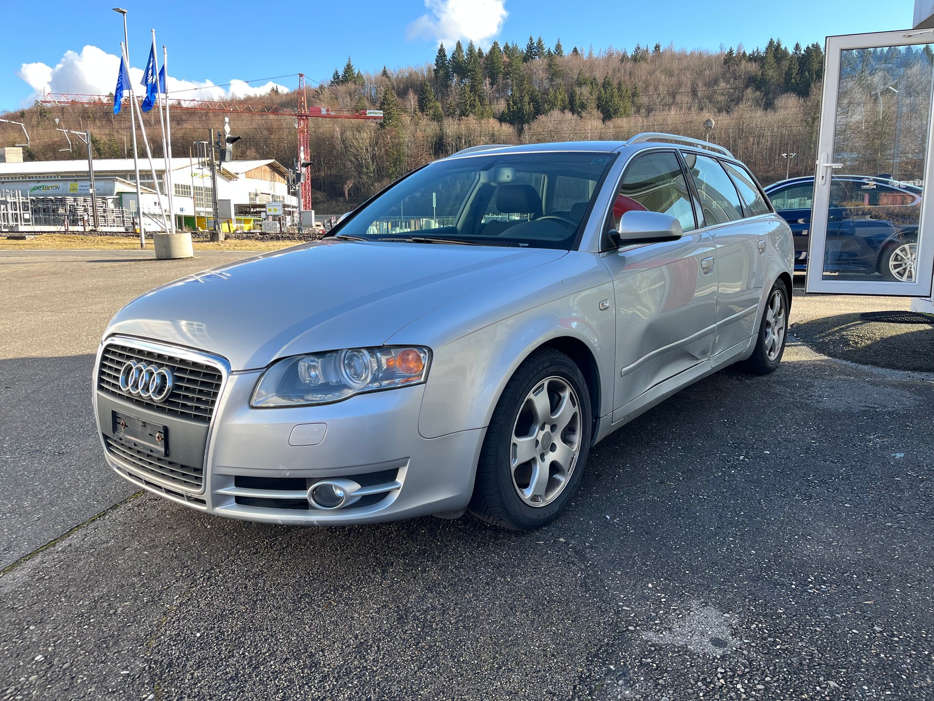 AUDI A4 Avant 2.0 Turbo FSI quattro-image-0