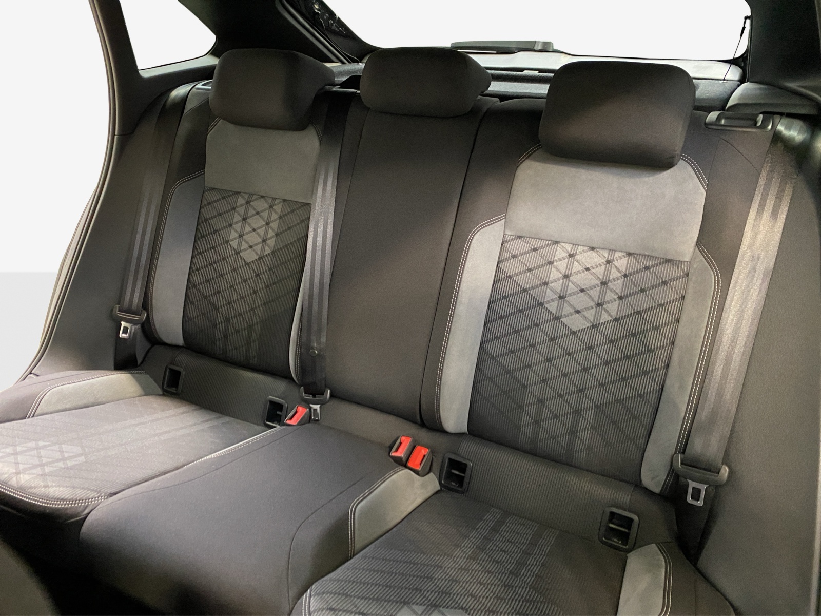 VW Taigo 1.5 TSI R-Line DSG-image-11