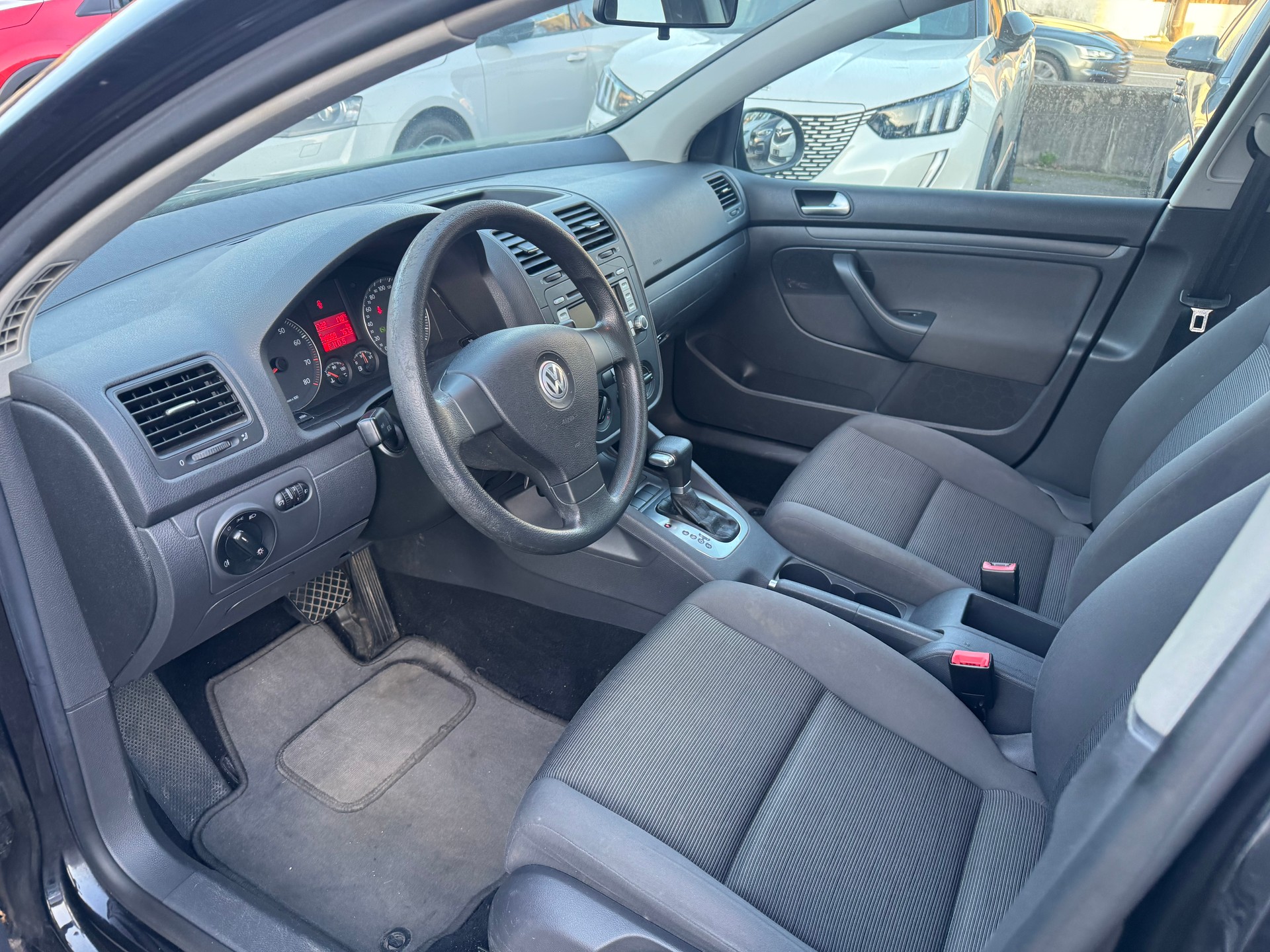 VW Golf 1.6 FSI Comfortline-image-3