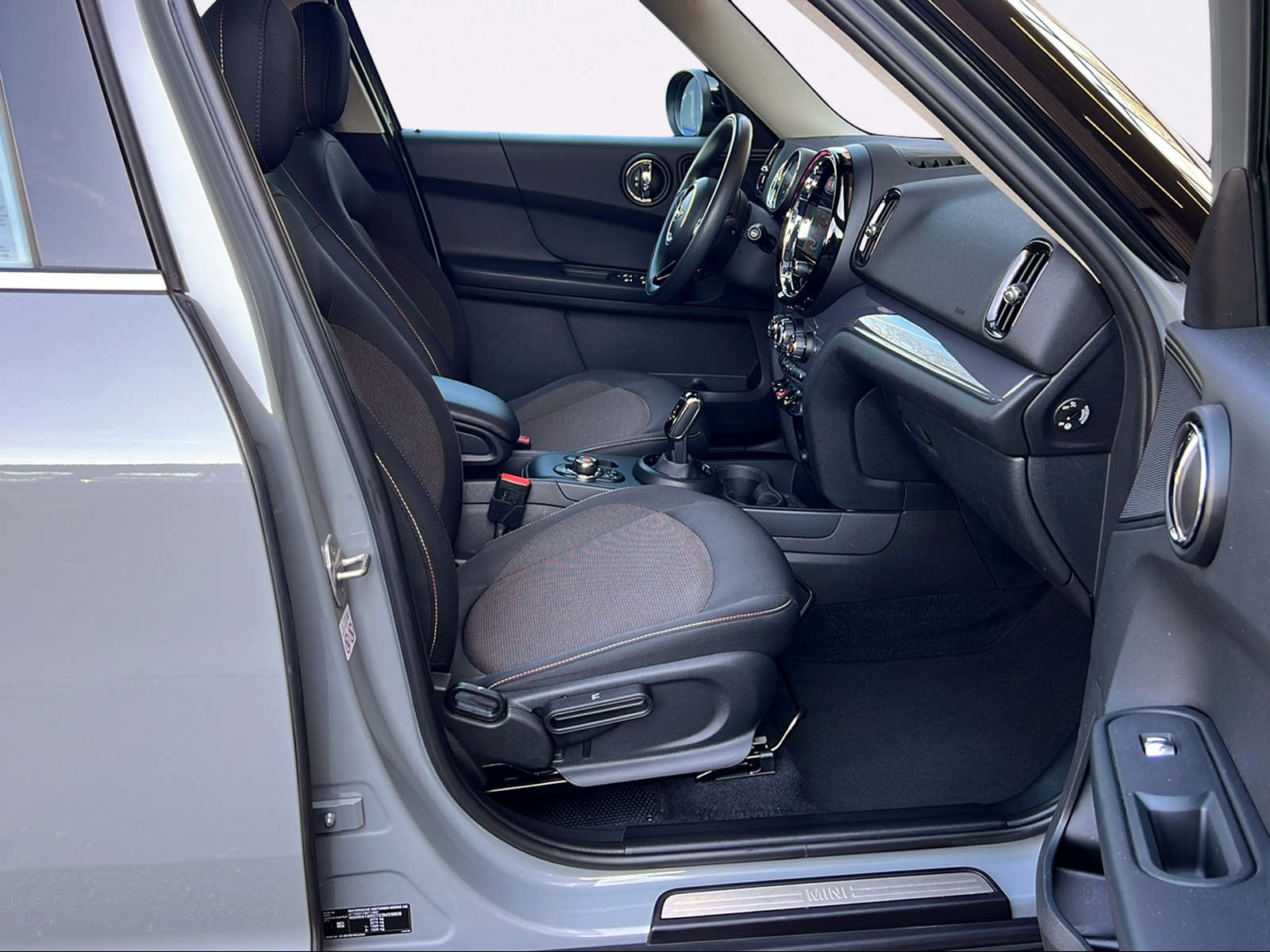 MINI Countryman Cooper ALL4 Steptronic-image-3