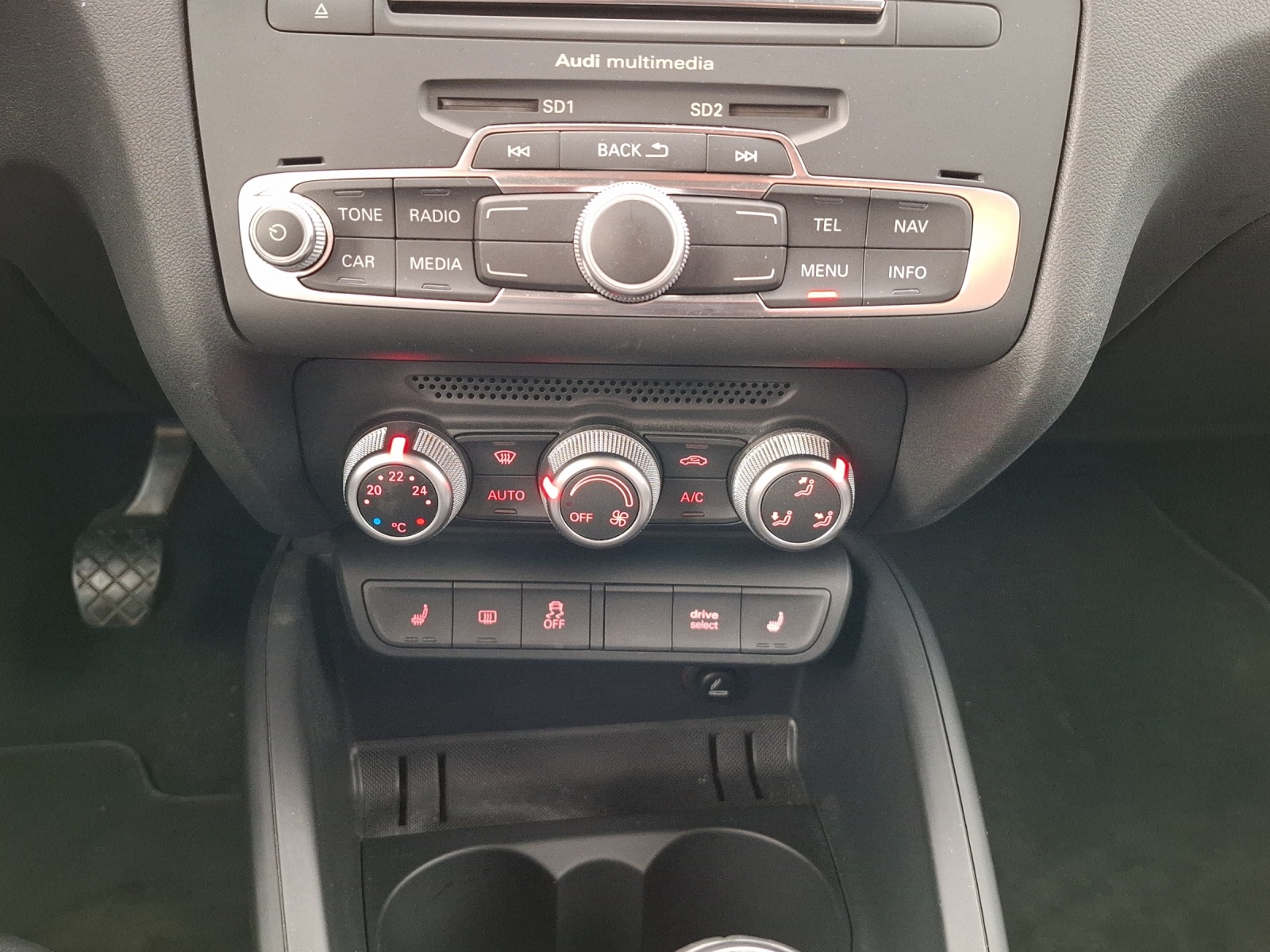 AUDI A1 Sportback 1.4 TFSI Sport // 8-fach Aluminiumbereift-image-12