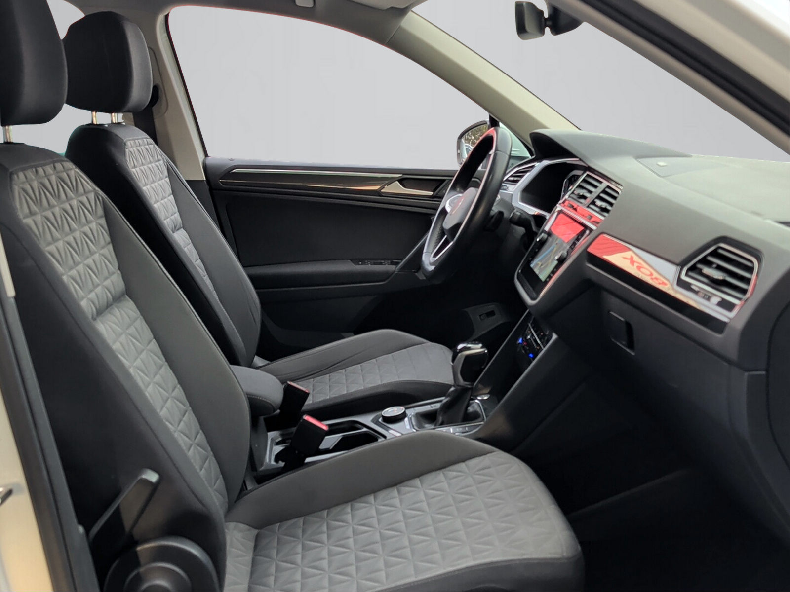 VW Tiguan 2.0TSI Life 4Motion DSG-image-6