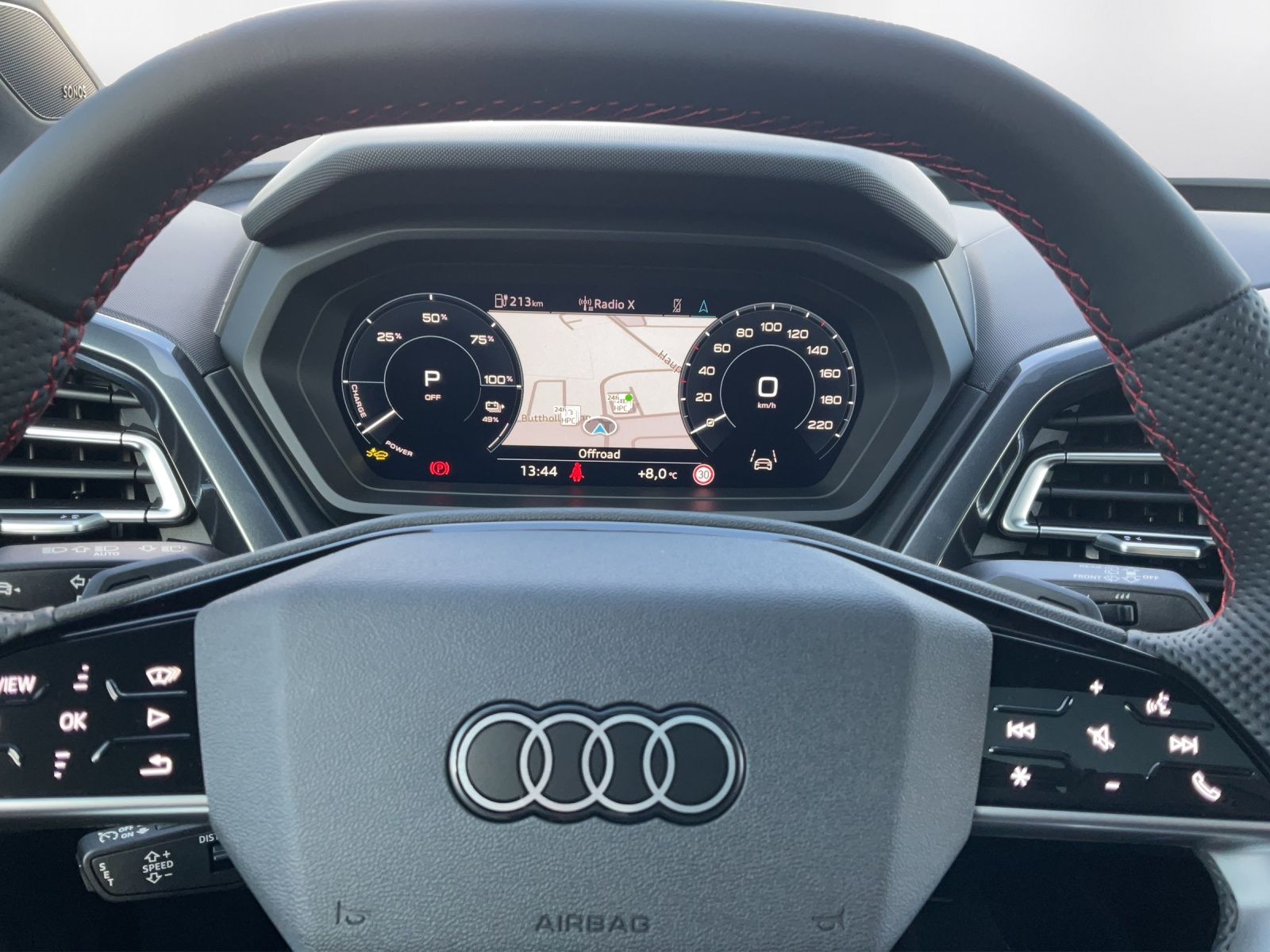 AUDI Q4 e-tron 45 Edition Swiss Ski quattro-image-7