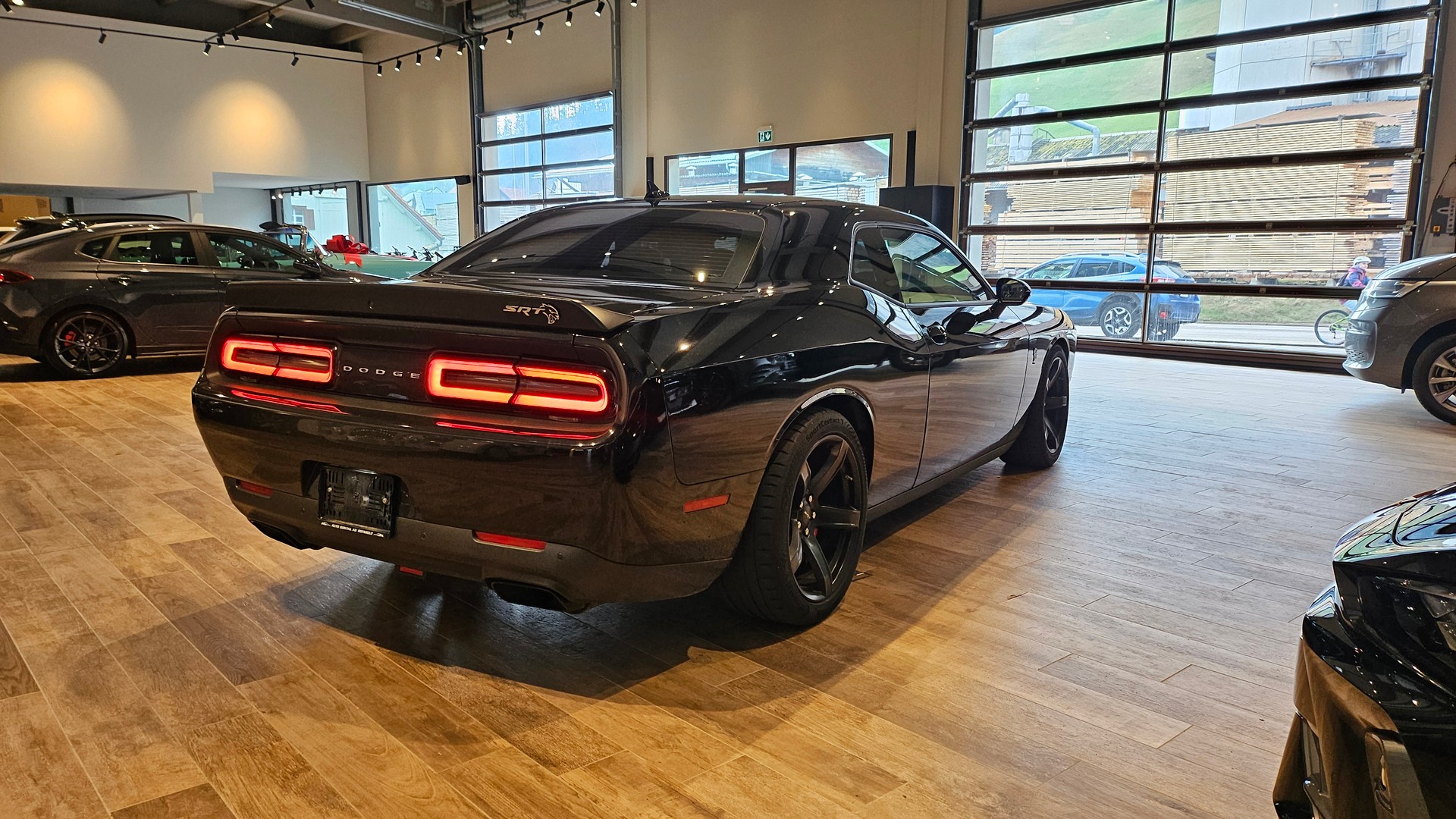 DODGE 6.2 SRT Hellcat-image-8