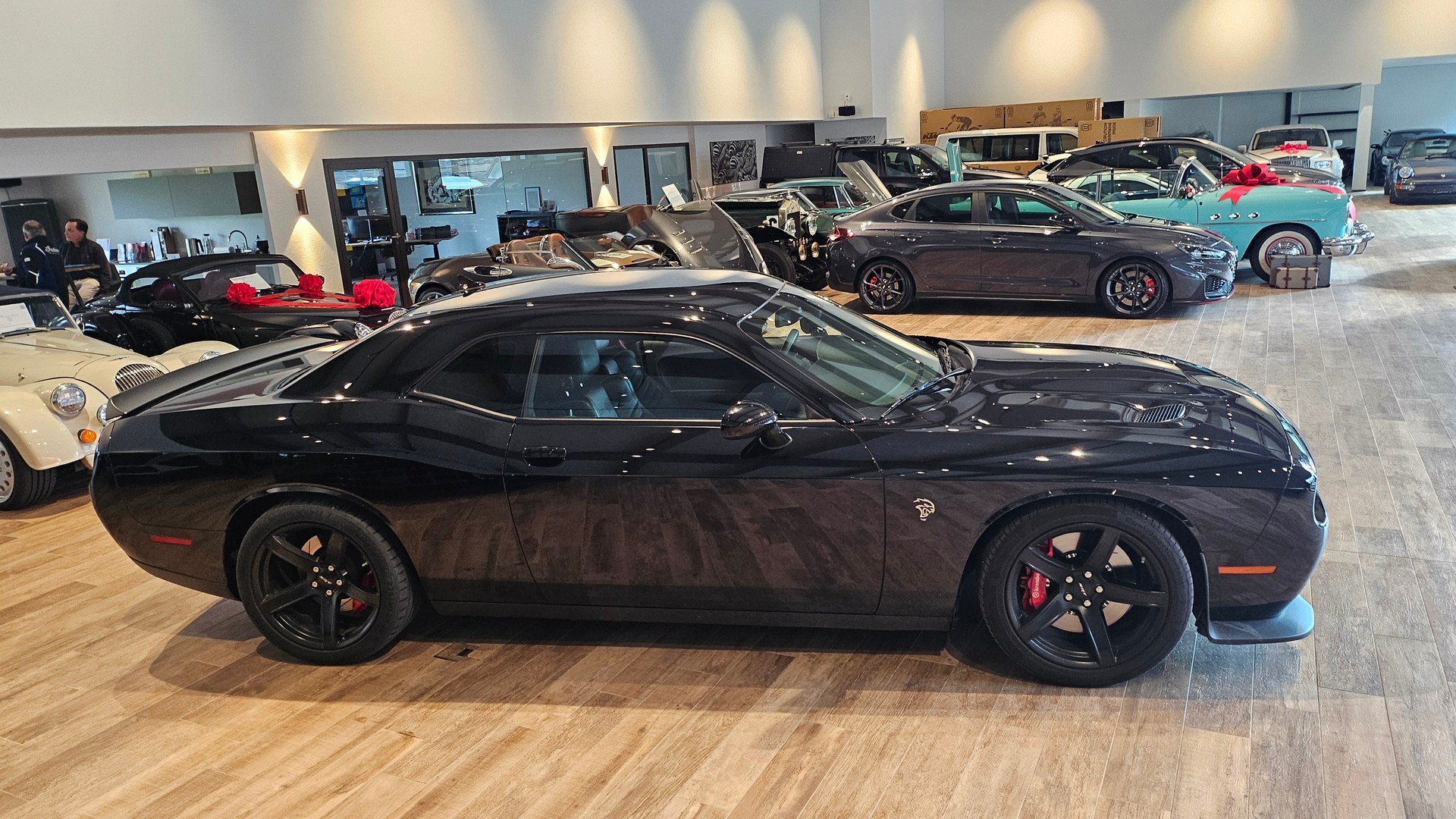 DODGE 6.2 SRT Hellcat-image-7