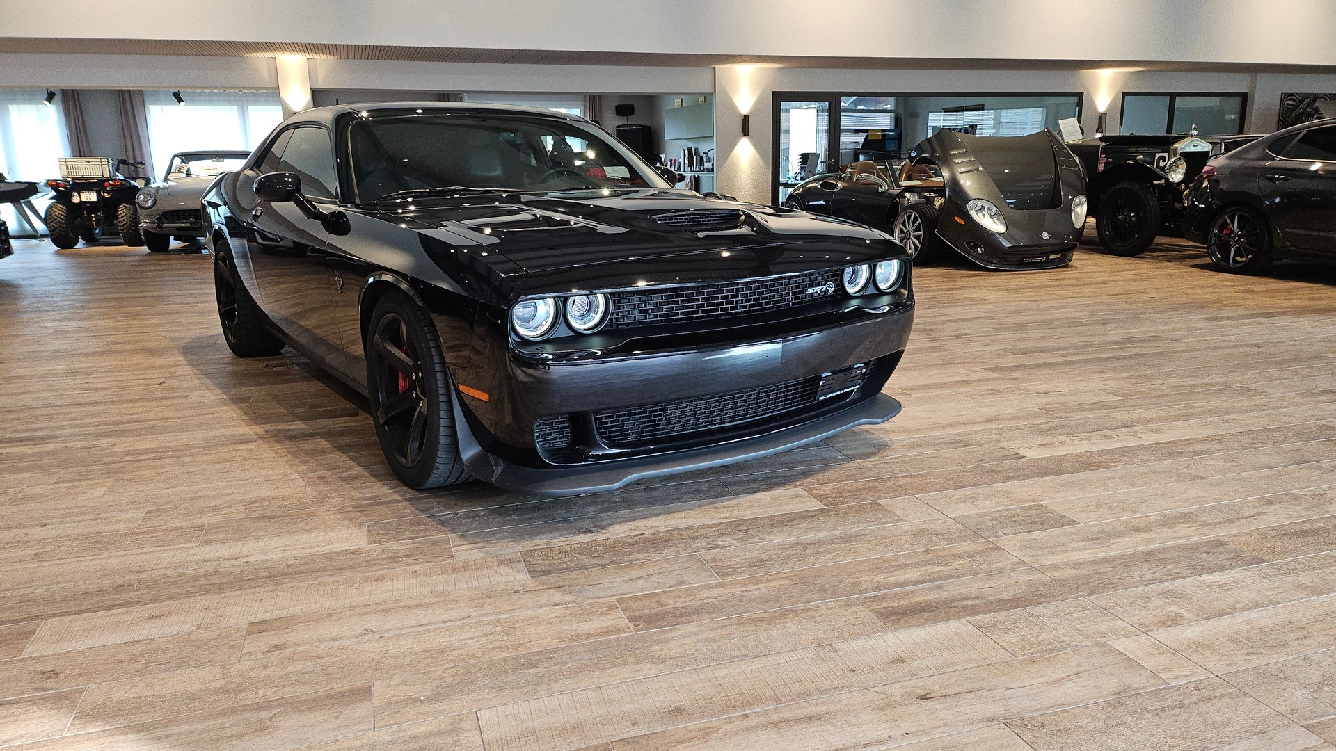 DODGE 6.2 SRT Hellcat-image-4