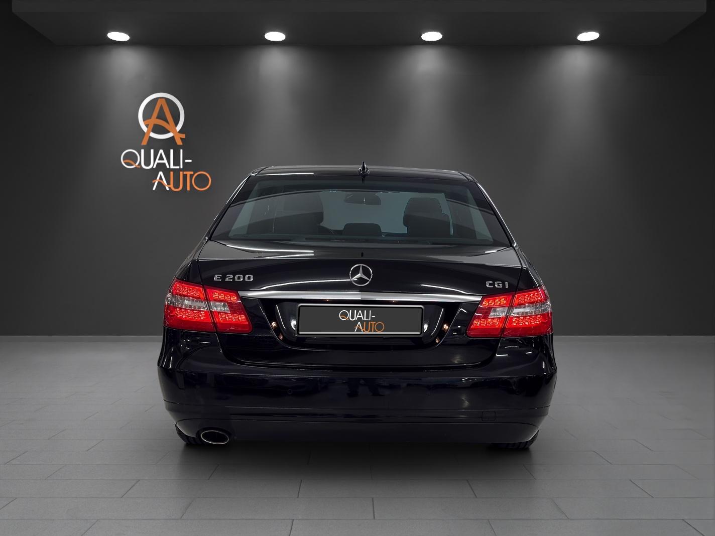 MERCEDES-BENZ E 200 CGI BlueEfficiency Avantgarde Automatic-image-4