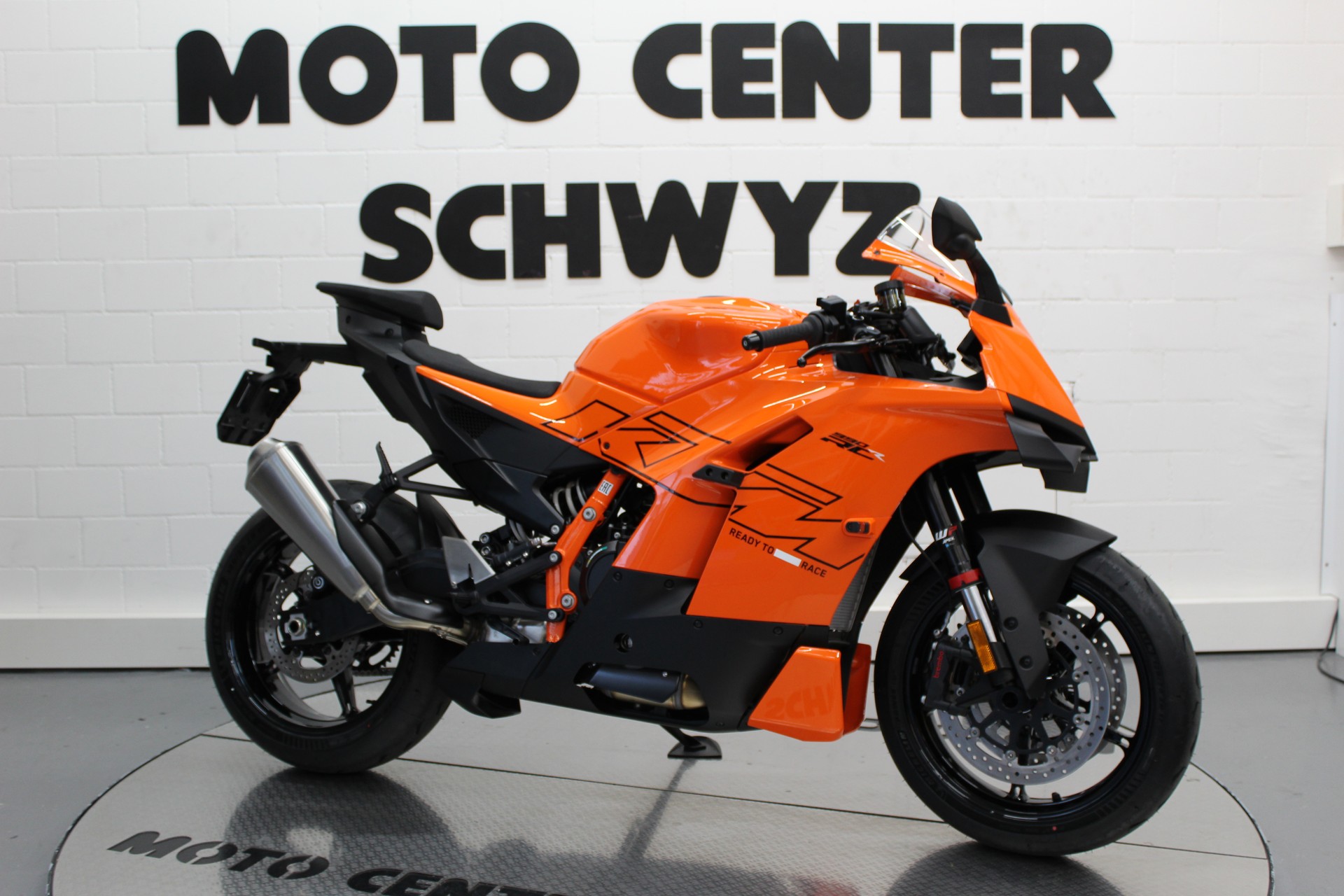 KTM 990 RC R-showroom-element-1